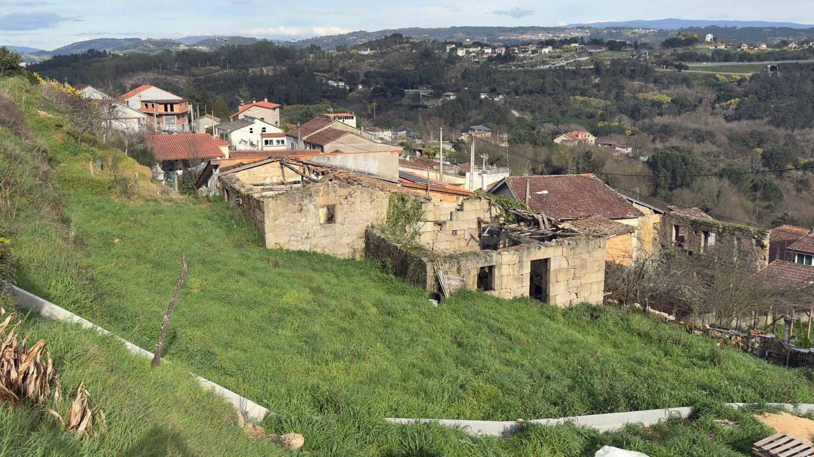 Finca Rústica con Encanto en Valenzá - Oportunidad de Reform