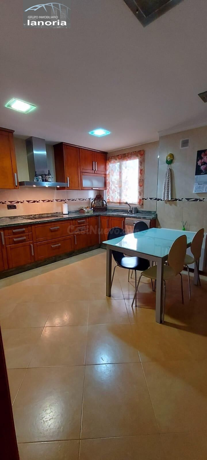 Grupo la Noria Vende Amplio Piso de  3 Dormitorios y 2 Cuart - foto 4
