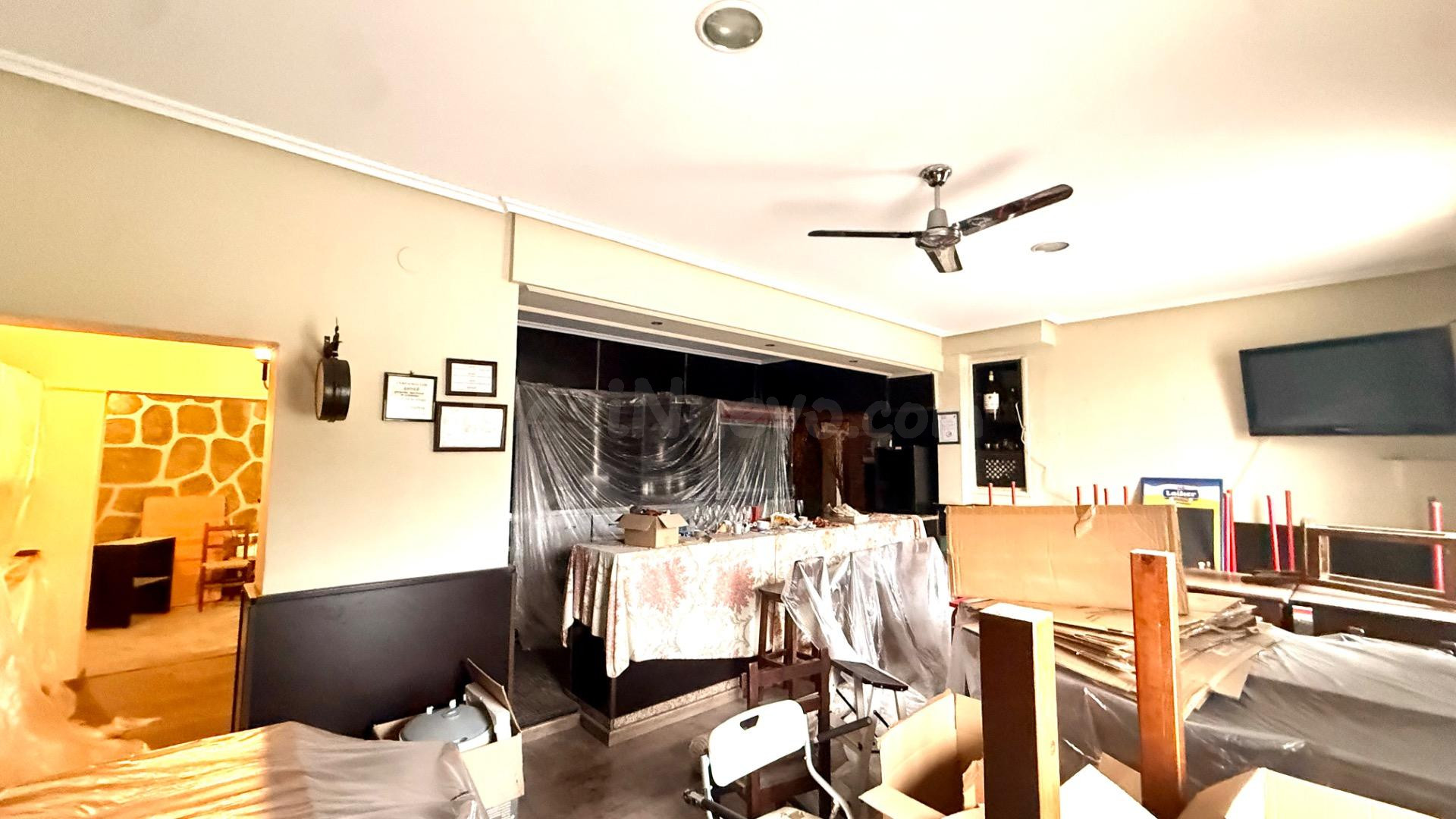 Casa Chalet Independiente con Negocio de Hostelería - foto 2