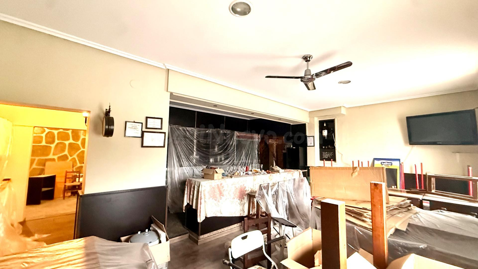 Casa Chalet Independiente con Negocio de Hostelería - foto 3