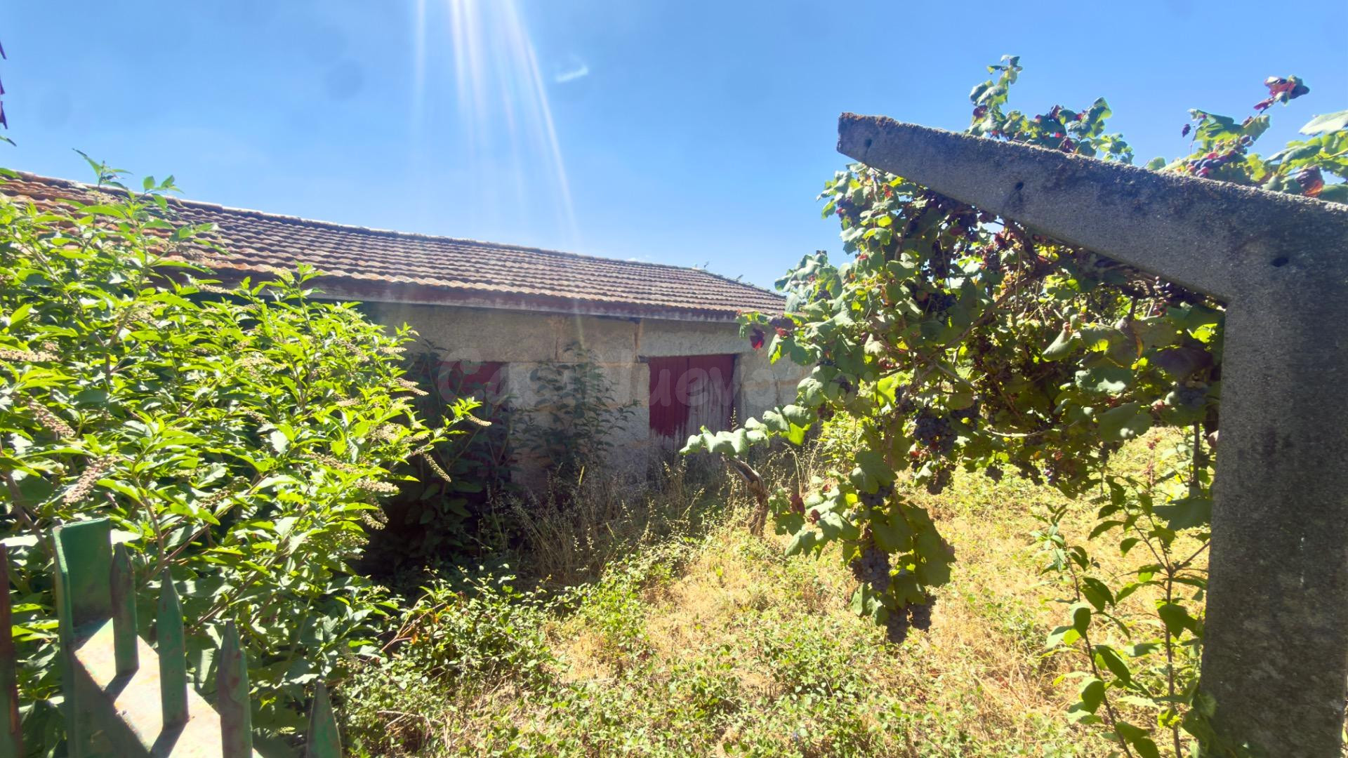 Casa de piedra registrada para reformar con 105m2 útiles y t - foto 4