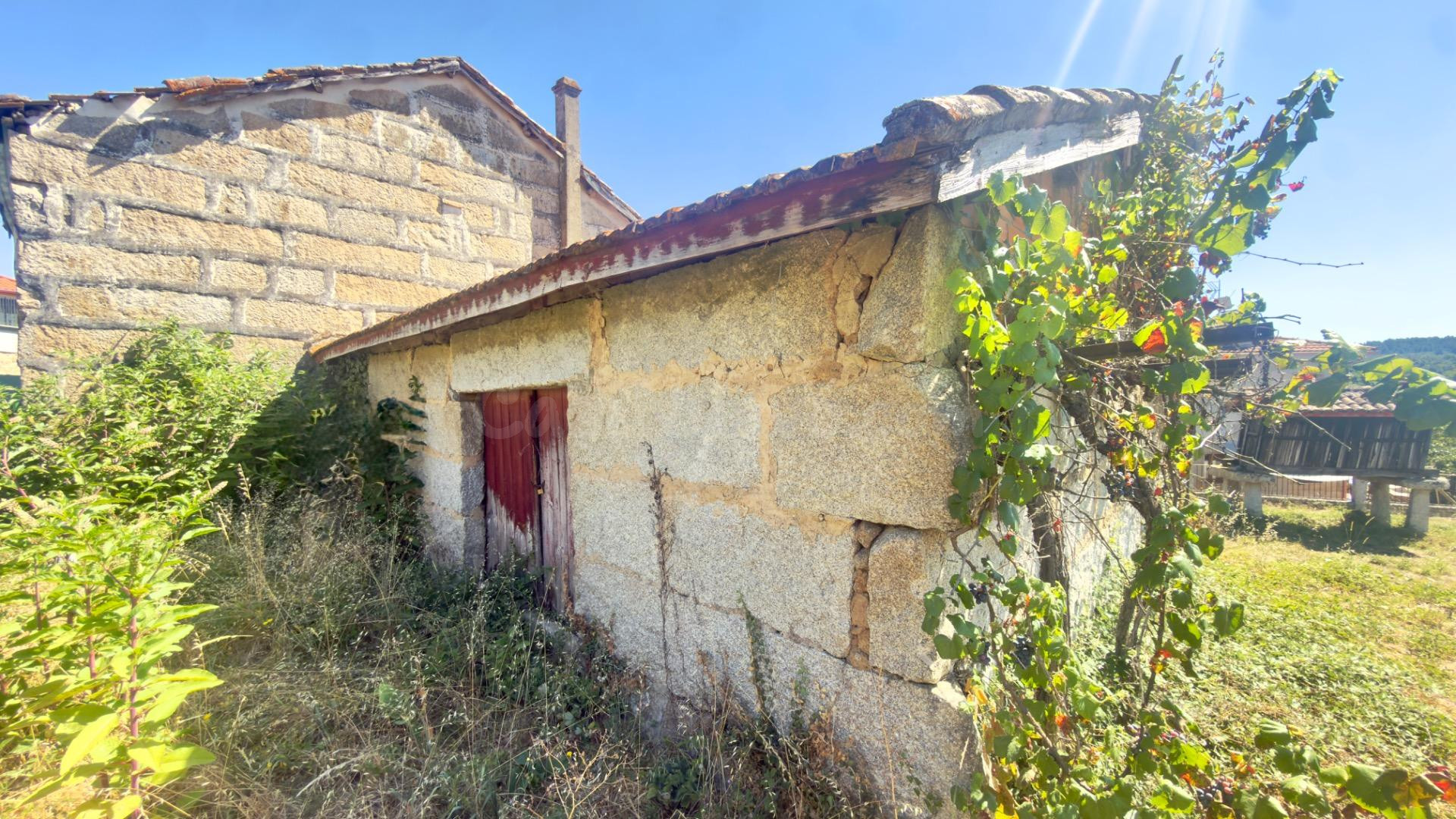 Casa de piedra registrada para reformar con 105m2 útiles y t - foto 5