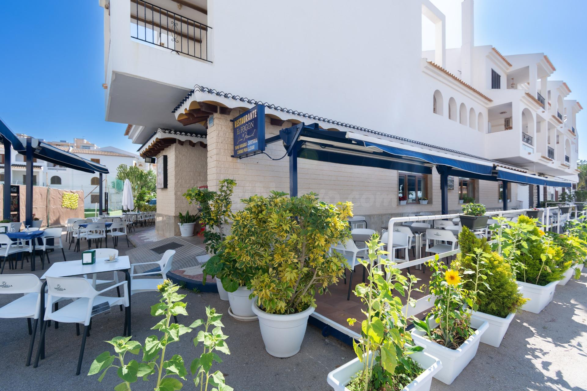 Se VENDE Restaurante El Fogón de Juan Manuel en La Manga del - foto 3