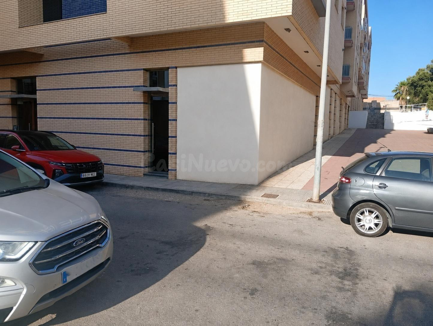 Gran local en venta junto a El Corte Inglés – Cartagena - foto 2