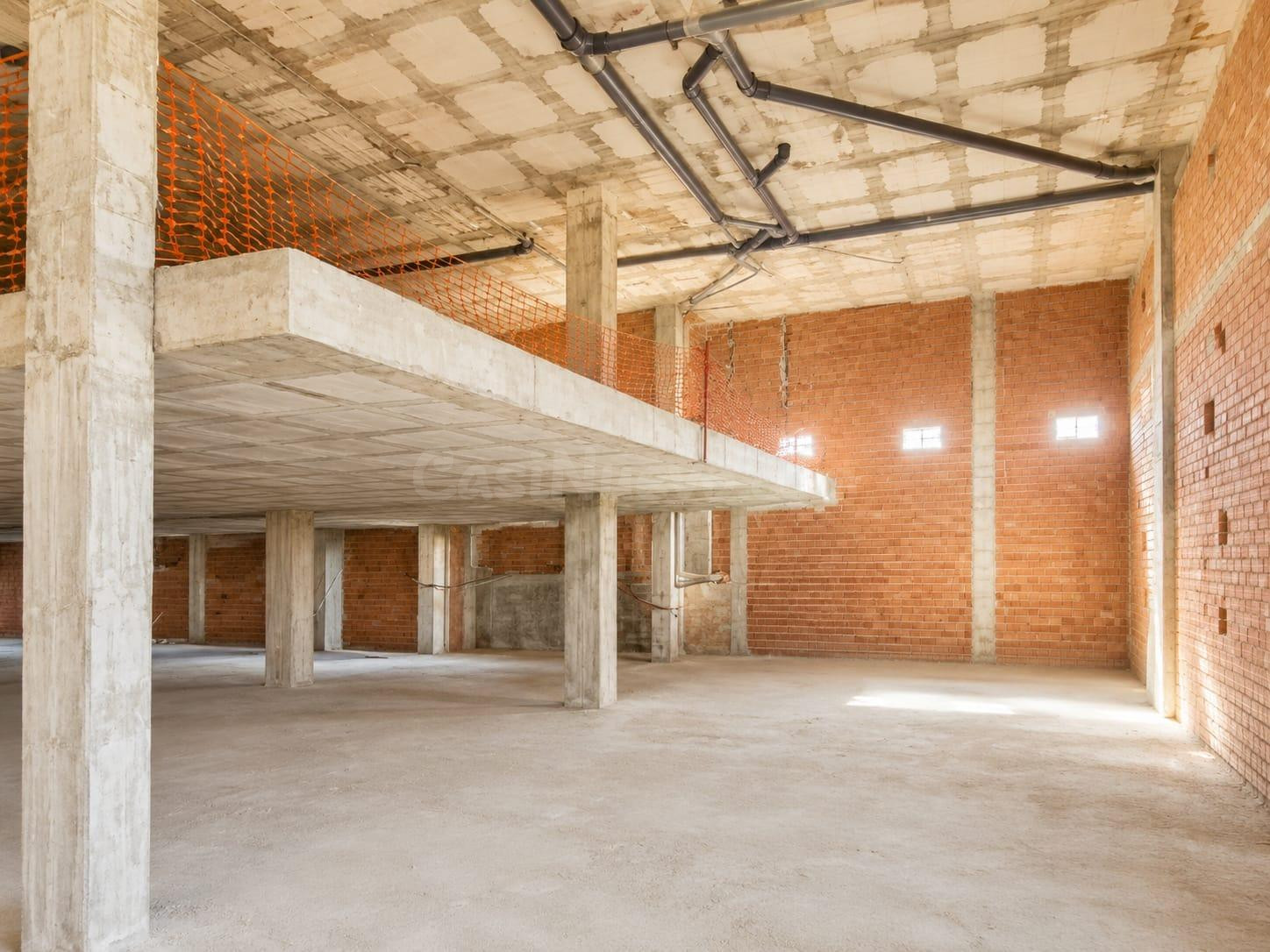 Gran local en venta junto a El Corte Inglés – Cartagena - foto 4