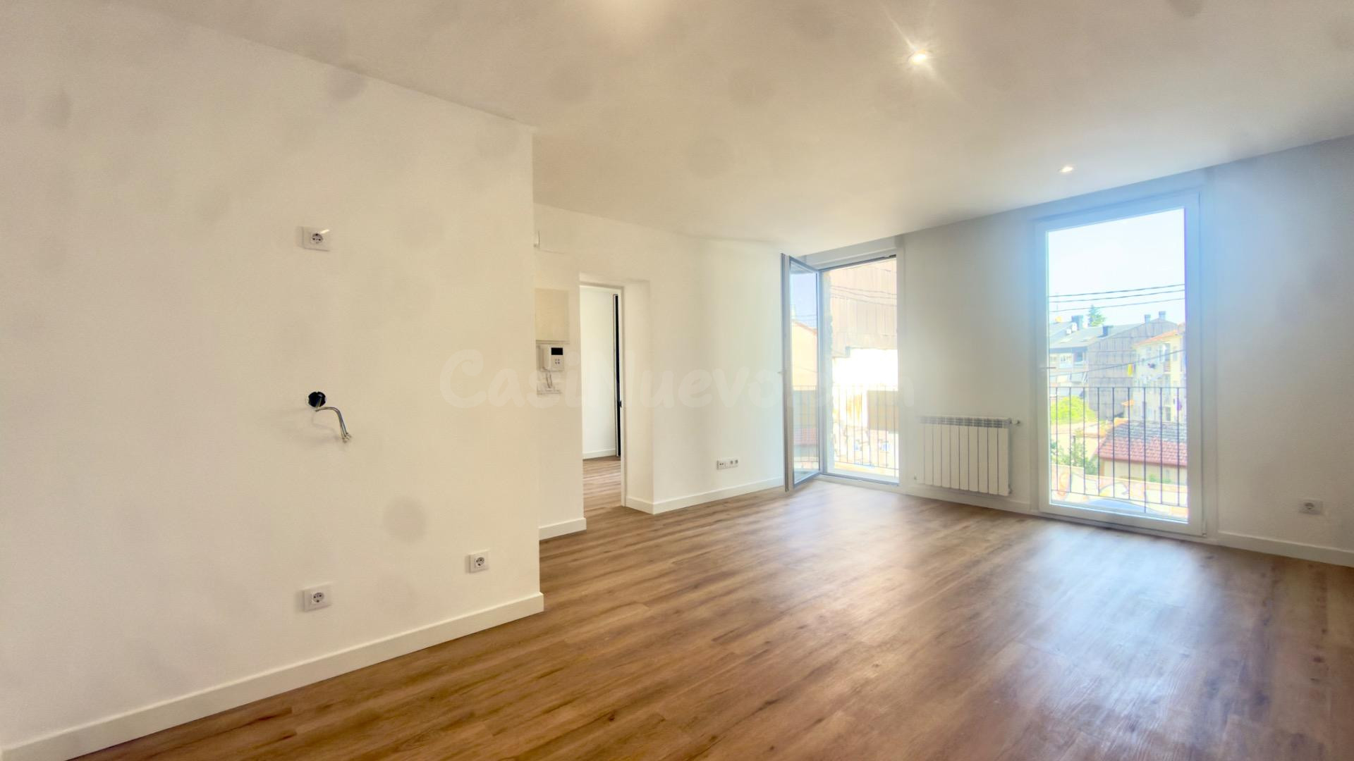 Encantador piso de 3 habitaciones 2 baños y ascensor- Reform - foto 2