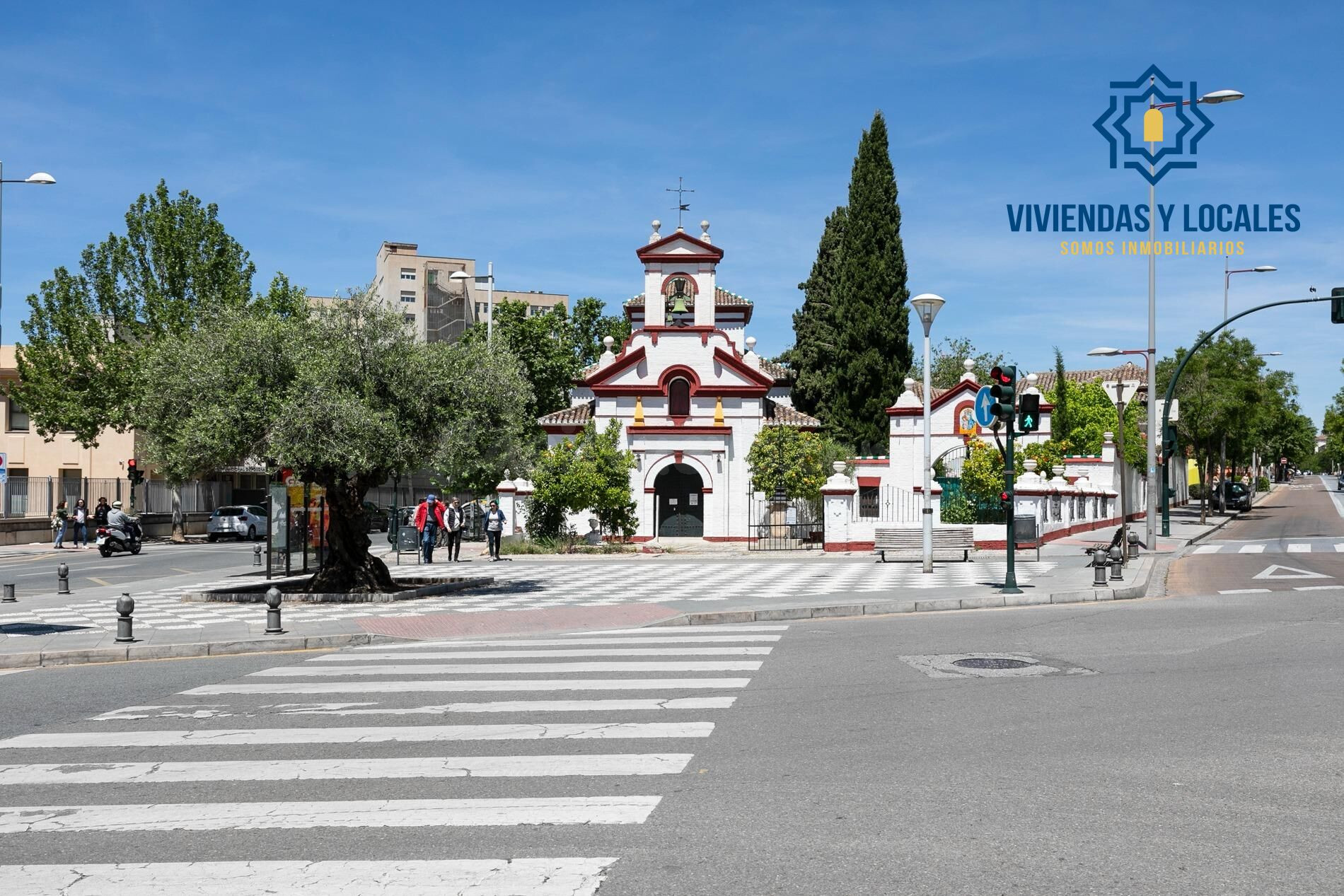 Garaje 674m² en venta - Constitucion