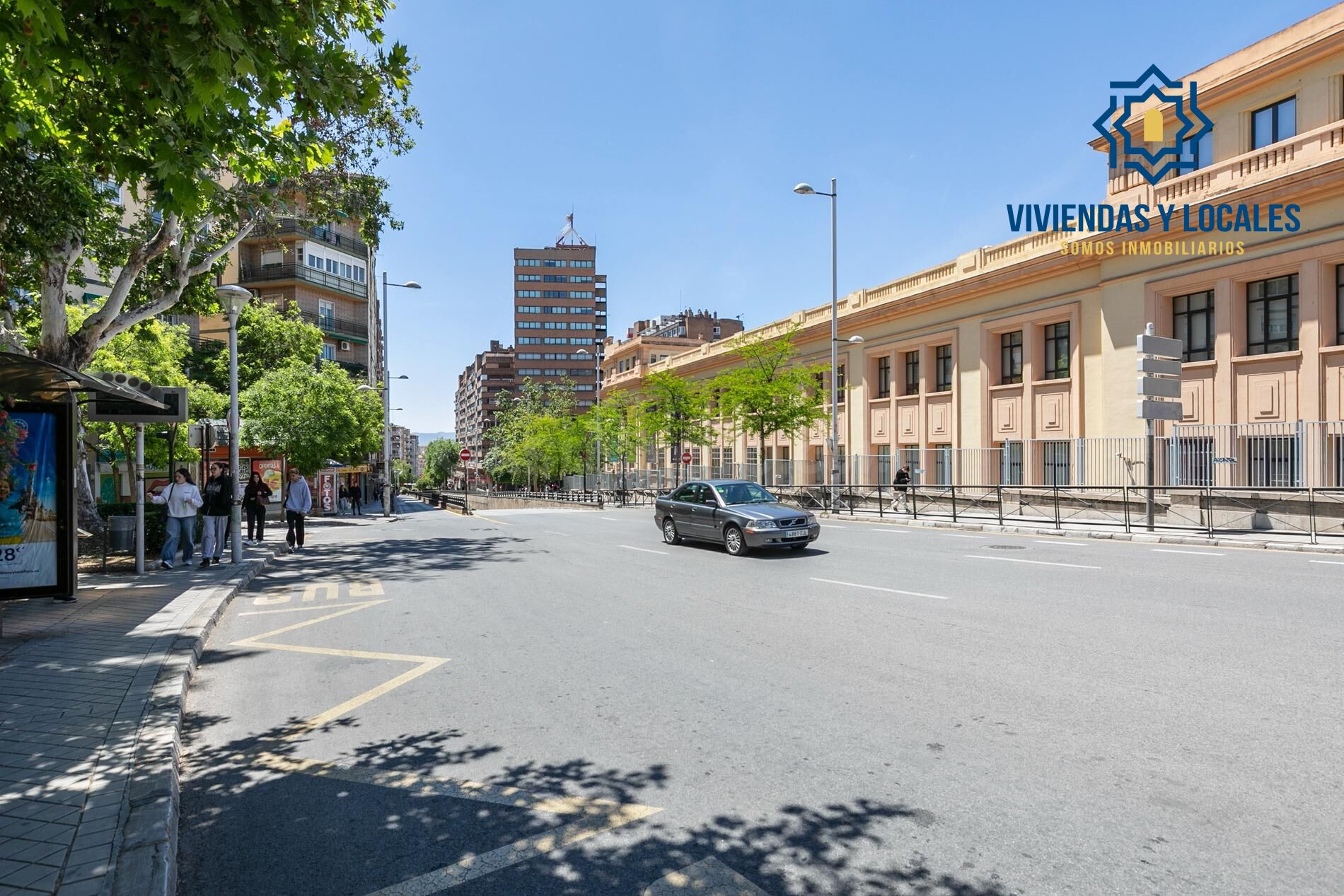 Garaje 674m² en venta - Constitucion - foto 2