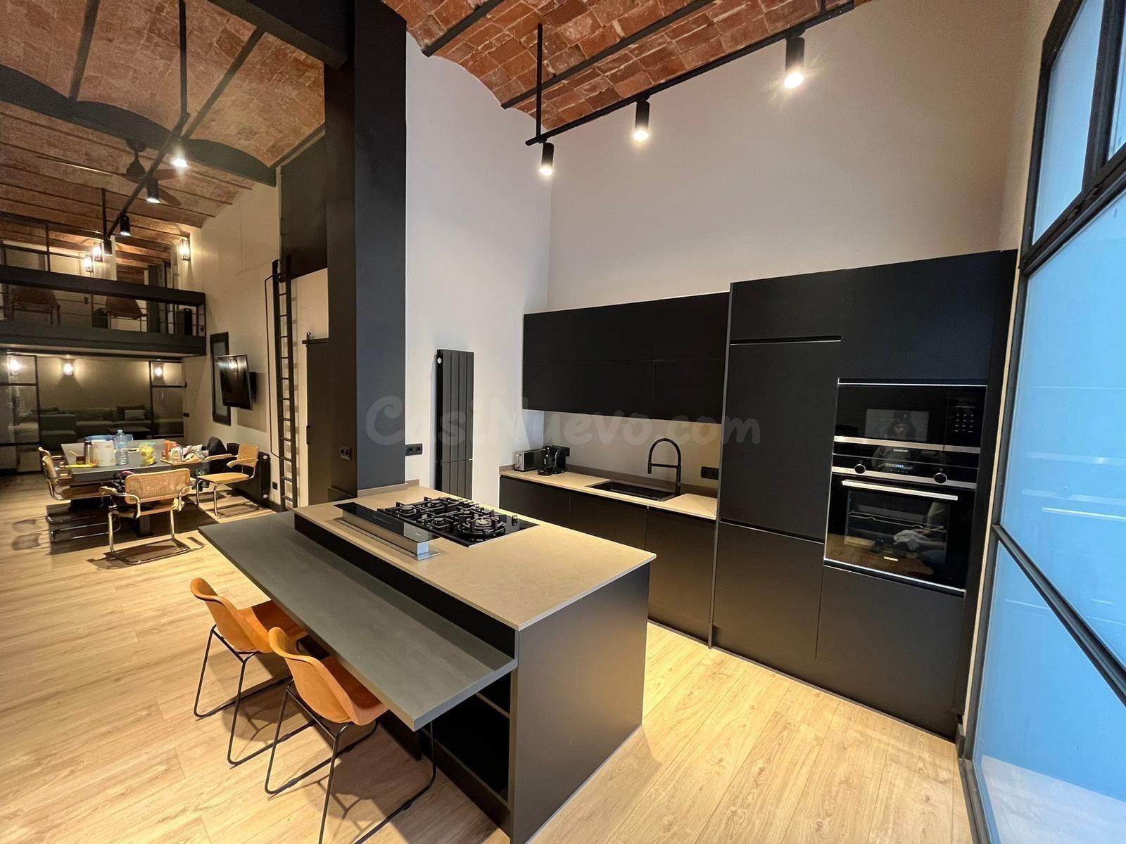 Loft de doble altura con bóveda catalana en el corazón de Vila de Gràcia - foto 3