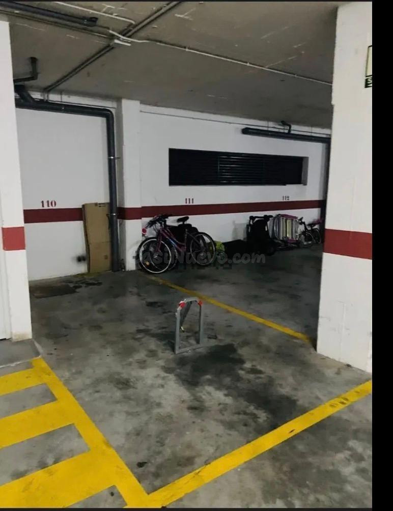 Plaza de garaje en Los Pacos
