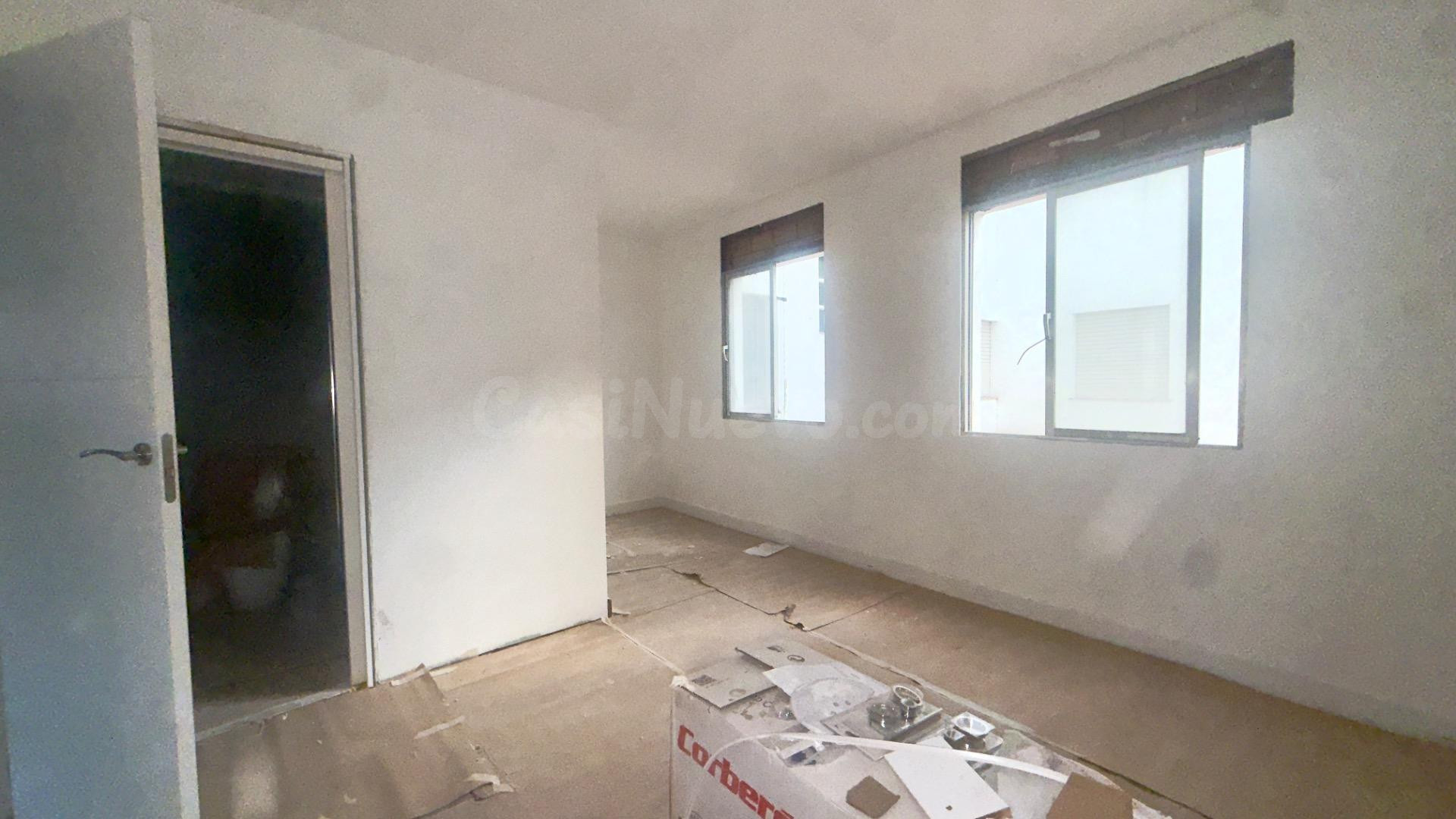 Se vende piso 3 hab. 2 cuartos de baño ACABADOS DE PRIMER ni
