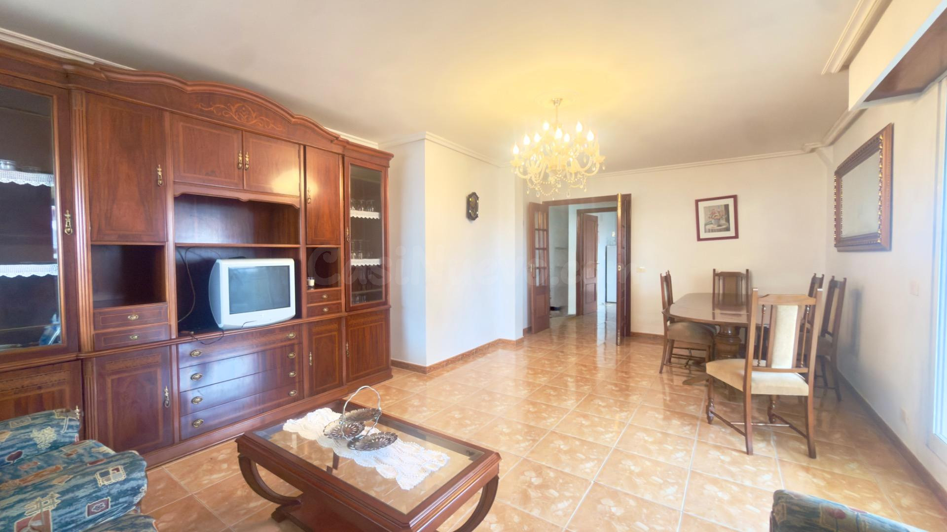 Piso de 4 Dormitorios con Terraza Esquinera de 35 m2 - Centr