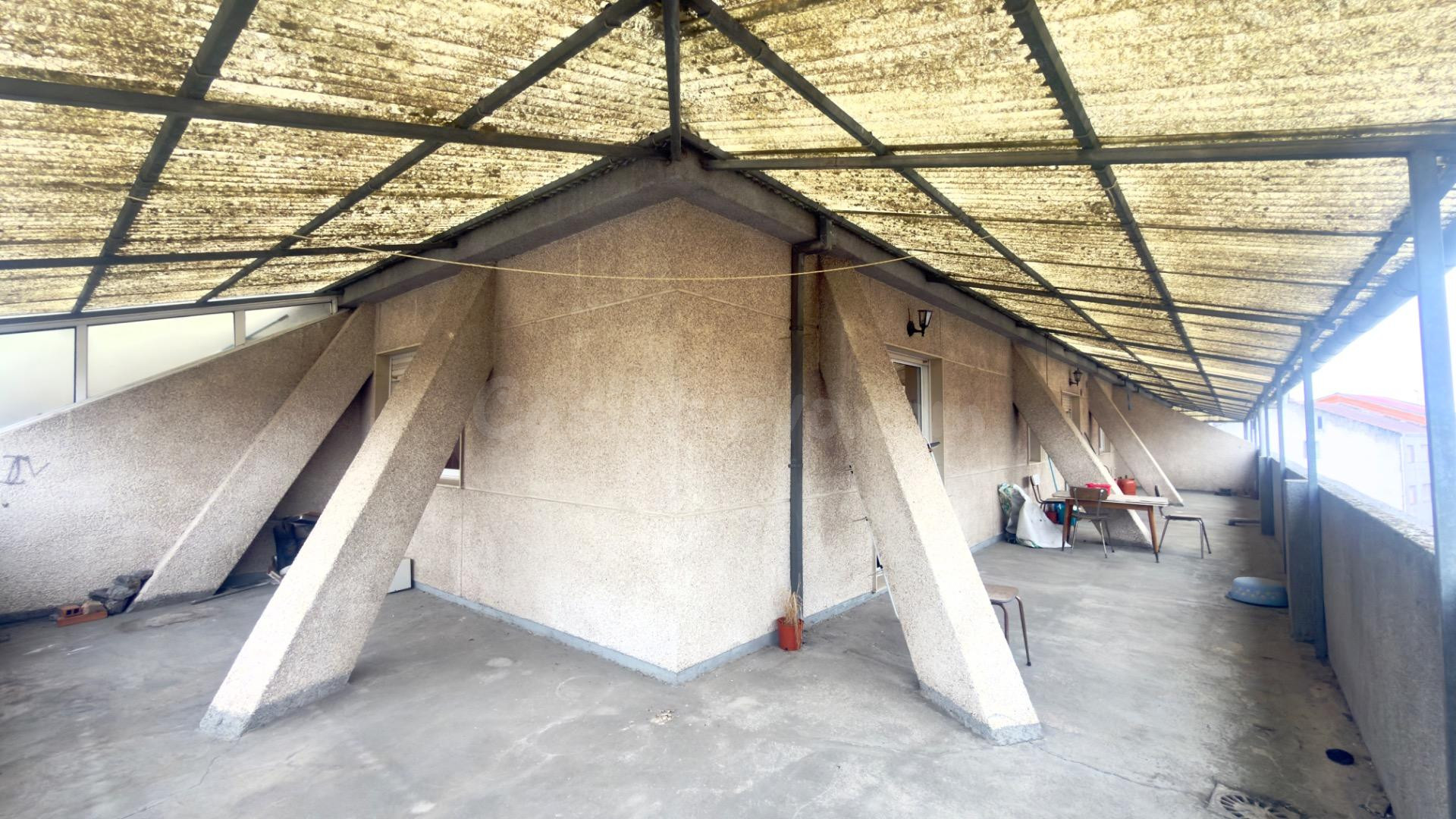 Piso de 4 Dormitorios con Terraza Esquinera de 35 m2 - Centr - foto 5