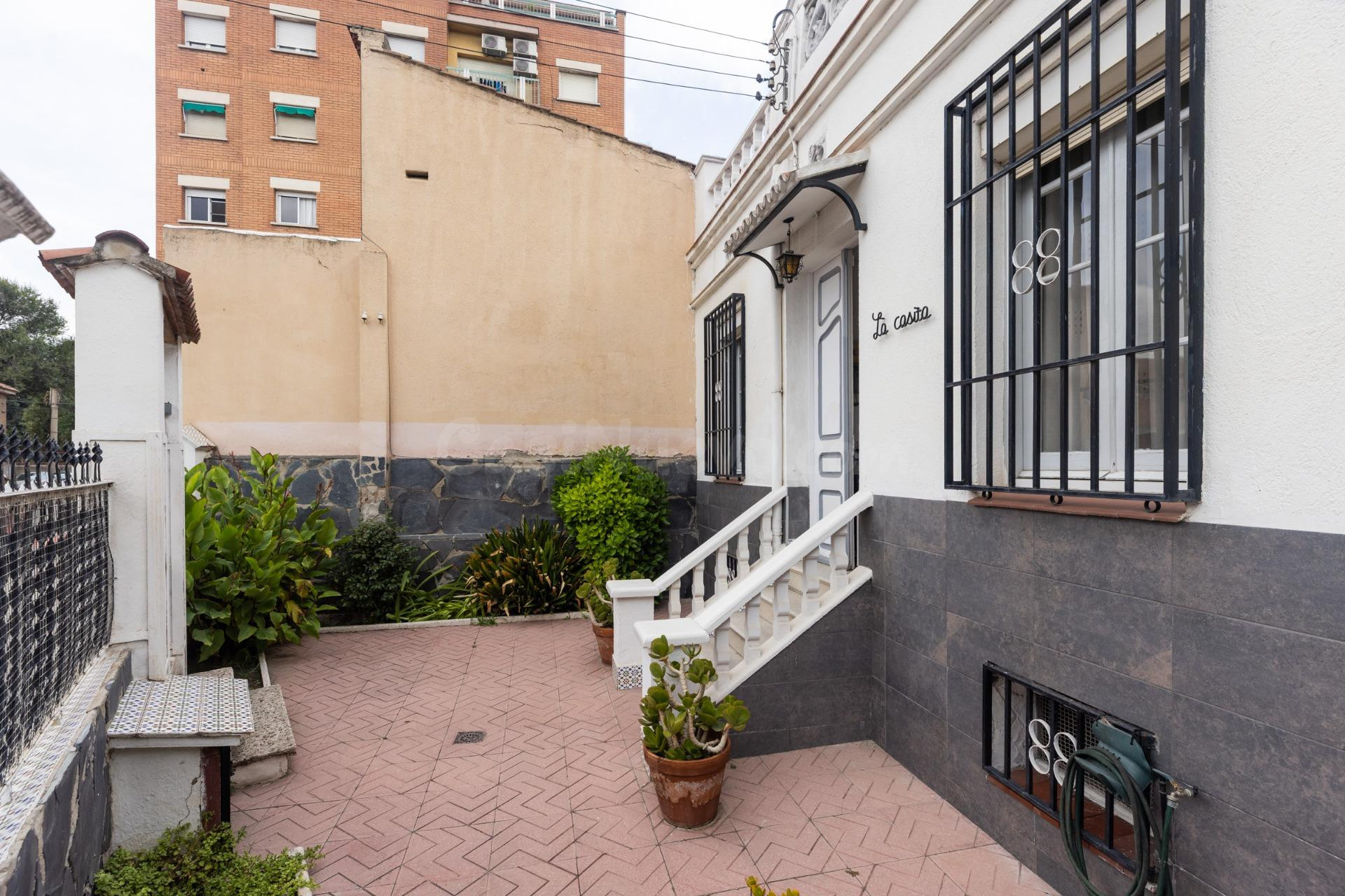 "Casa a tres vientos todo en planta baja y con enorme jardín - foto 5