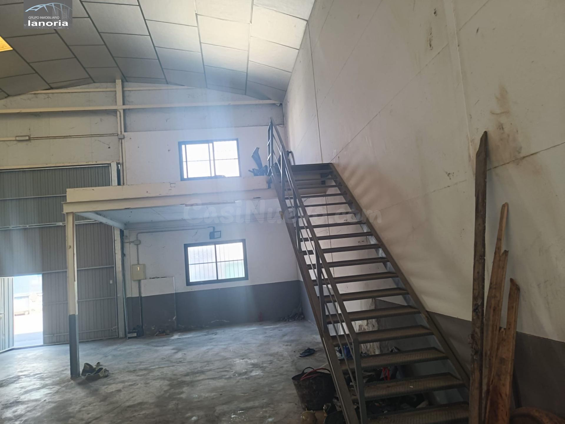 Grupo la Noria Alquila Nave Industrial de 250m2 en Polígono 