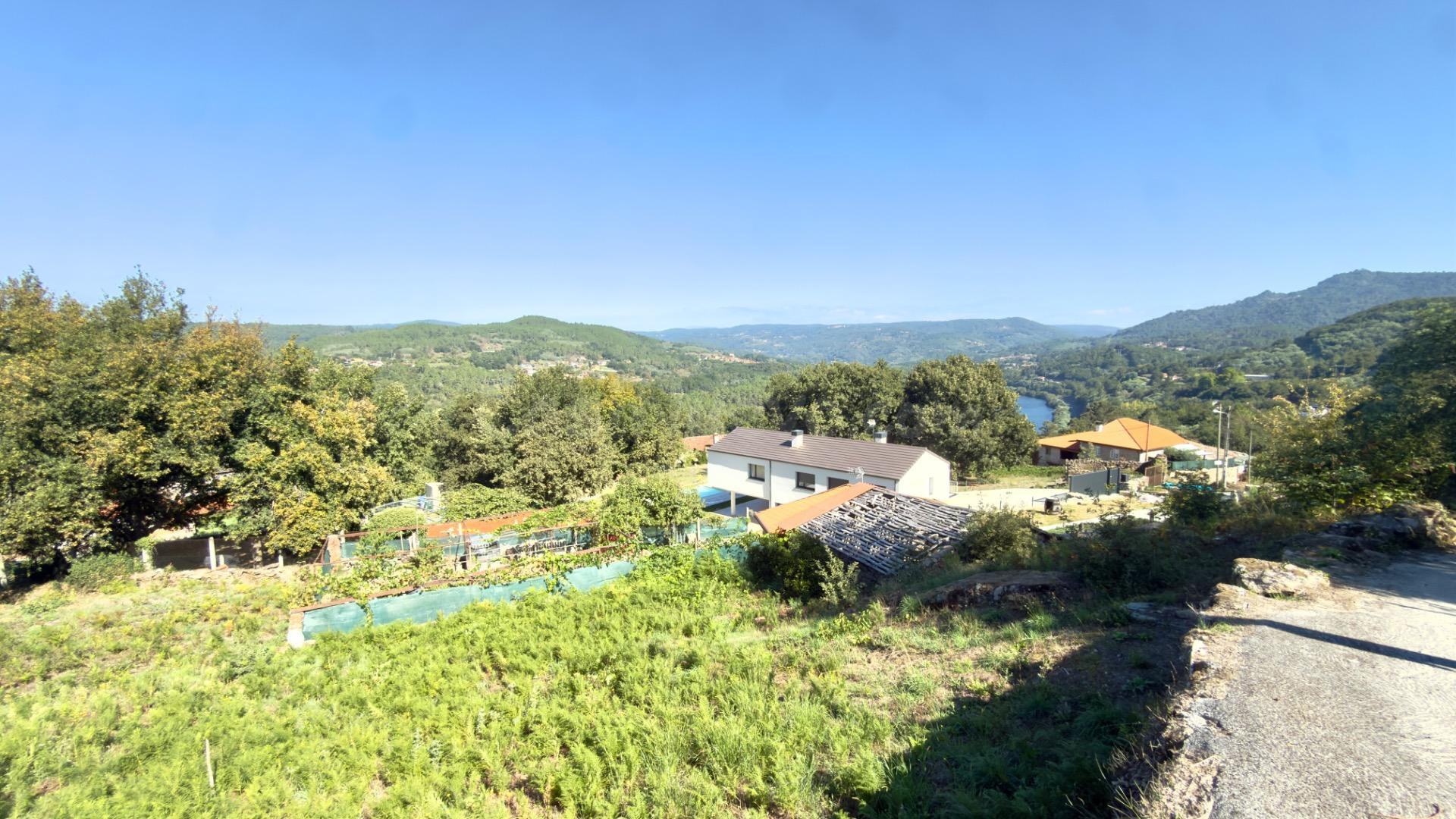 Terreno Rústico con Vistas Espectaculares a la Ribeira Sacra - foto 3