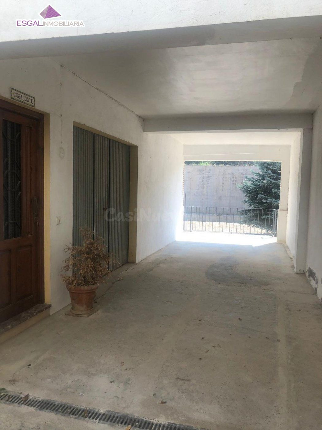 Se vende casa con jardín en Barbastro - foto 5