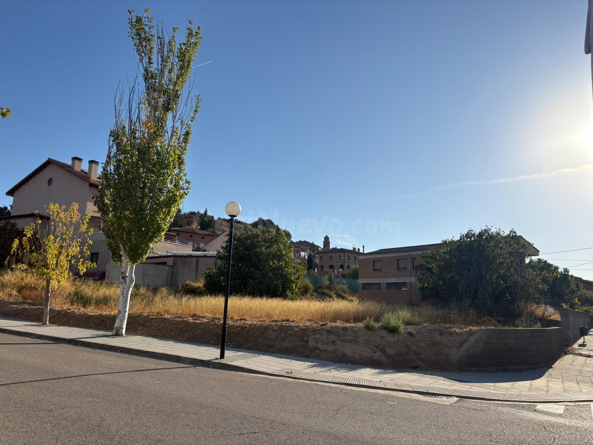 Solar urbano esquinero en Castejón del Puente - foto 2