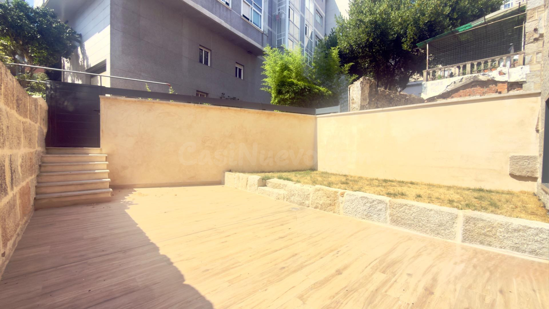 APARTAMENTO A ESTRENAR CON TERRAZA Y JARDIN CERCA DE LA ALAMEDA