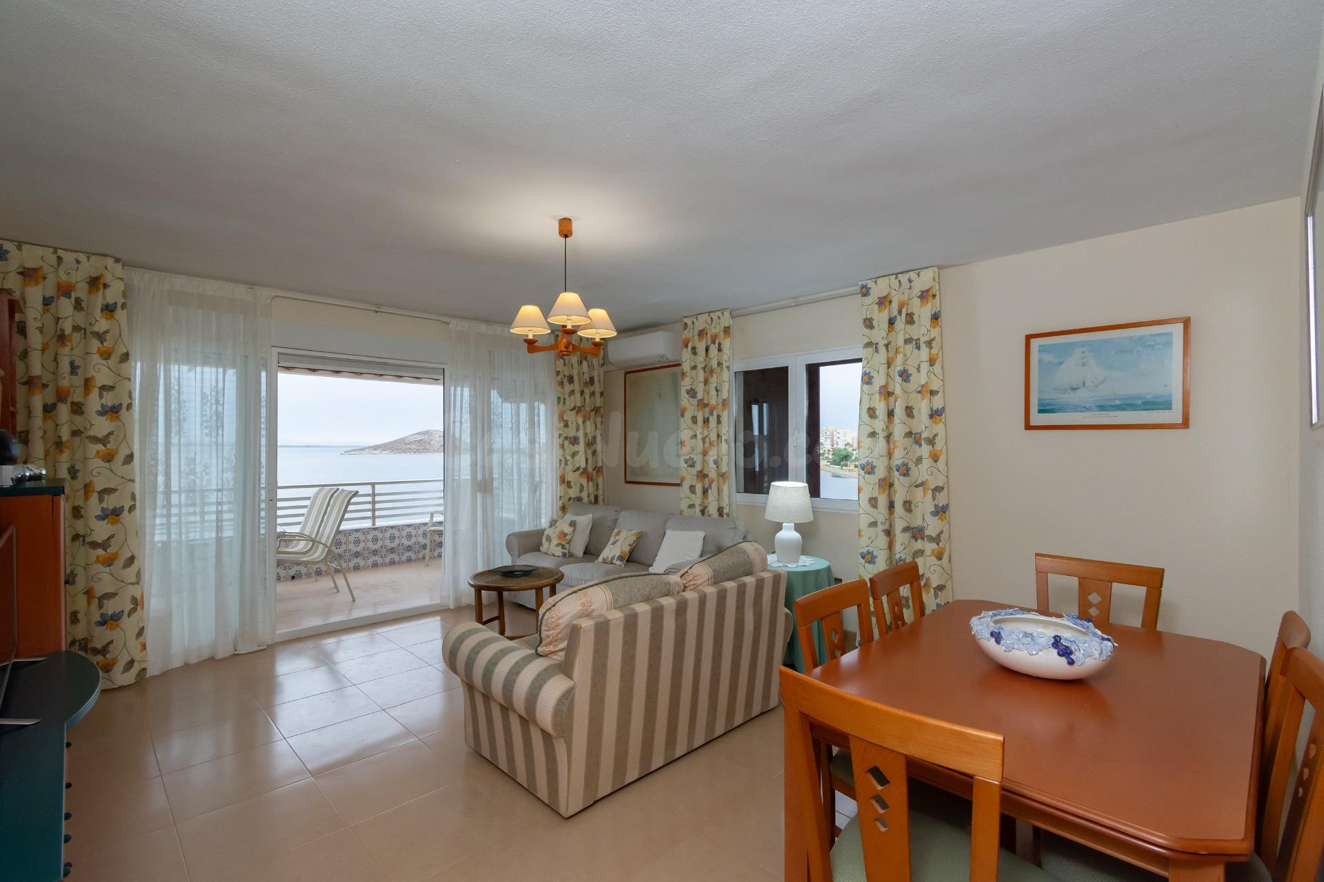 AMPLIO PISO DE 4 DORMITORIOS CON VISTAS AL MAR MENOR EN LA M - foto 3