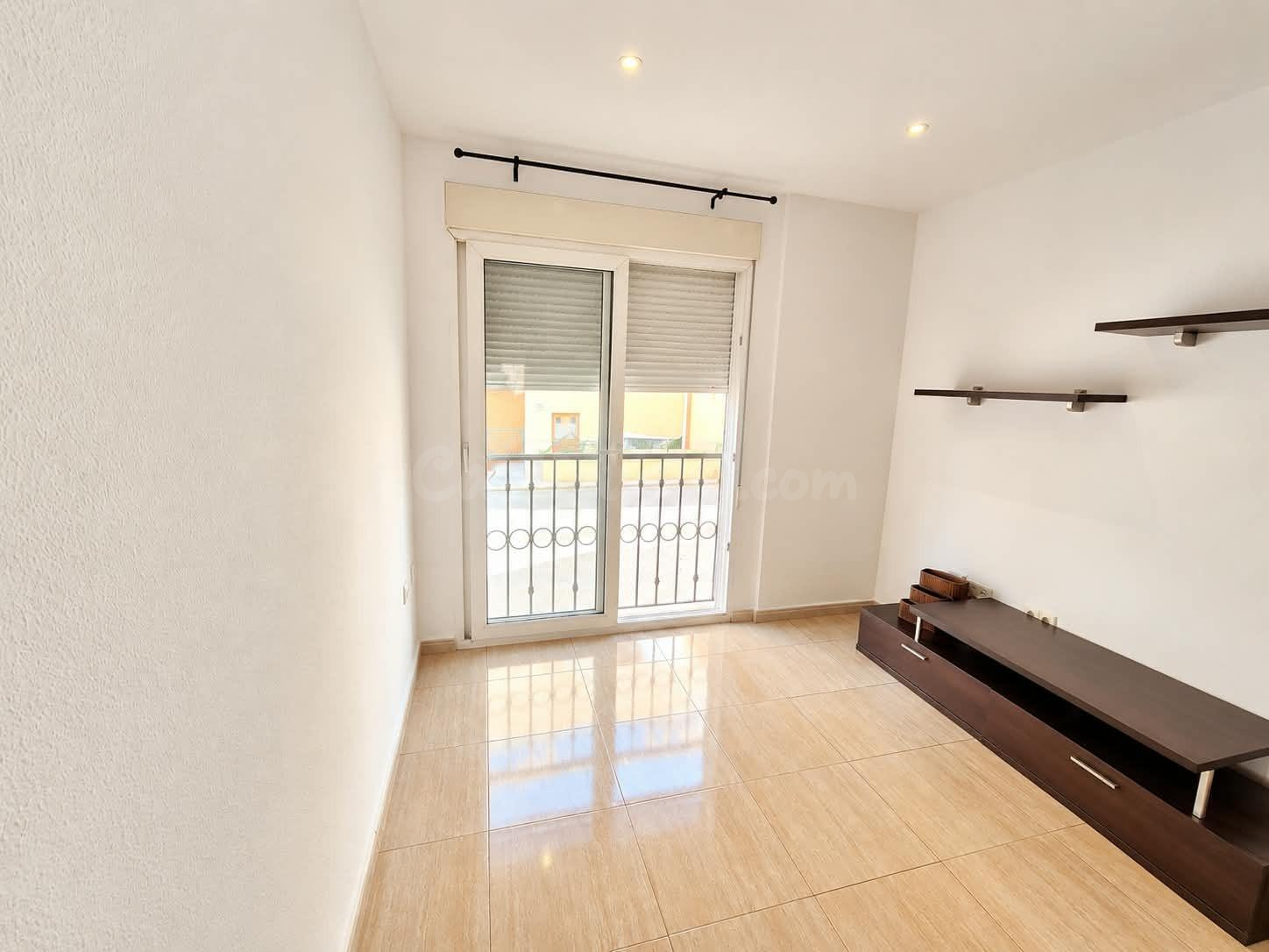 EN VENTA APARTAMENTO JUNTO A CALLE MAYOR DE LA UNIÓN - foto 2