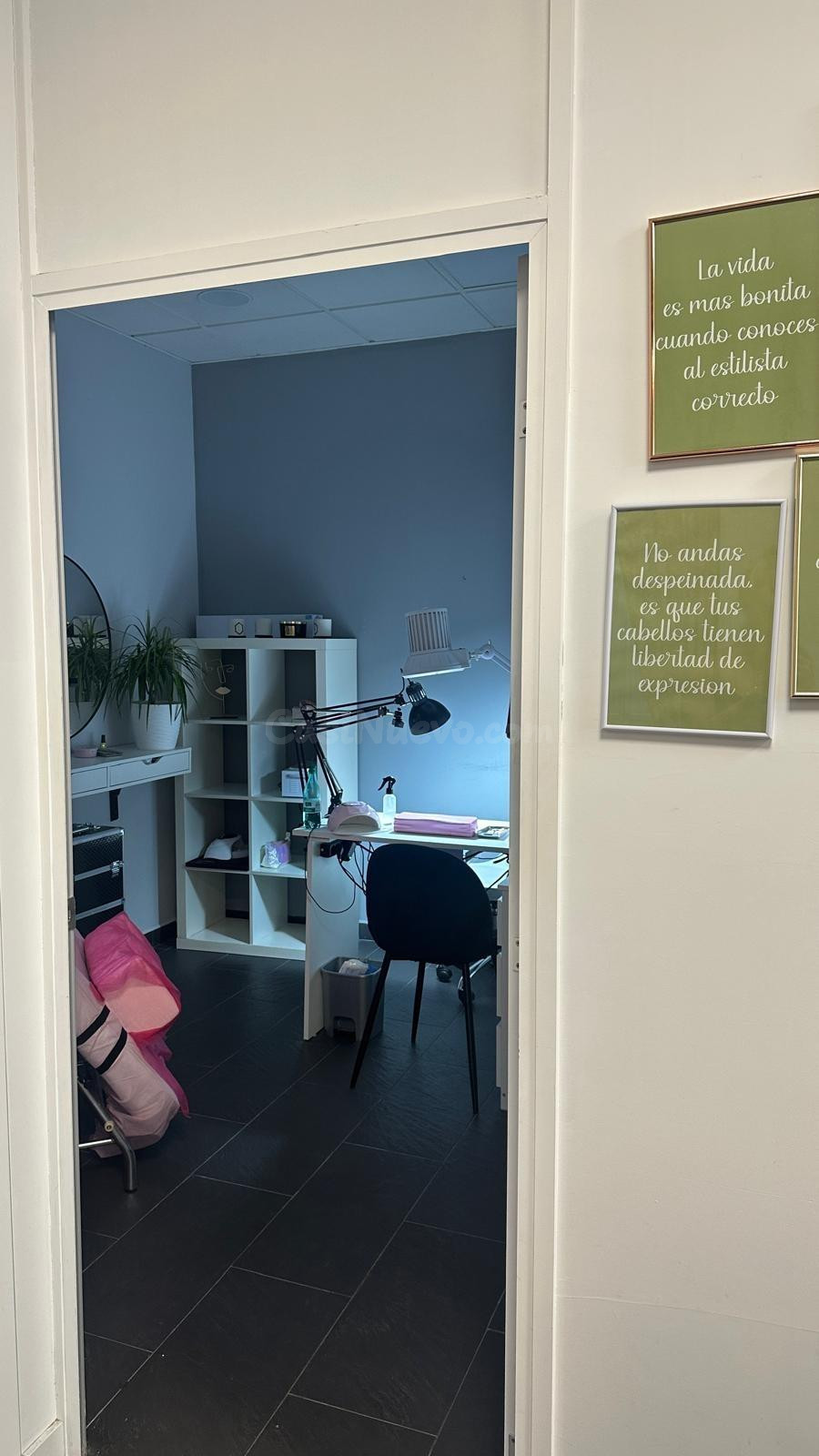 TRASPASO DE SALÓN DE BELLEZA EN PLENO FUNCIONAMIENTO - foto 3