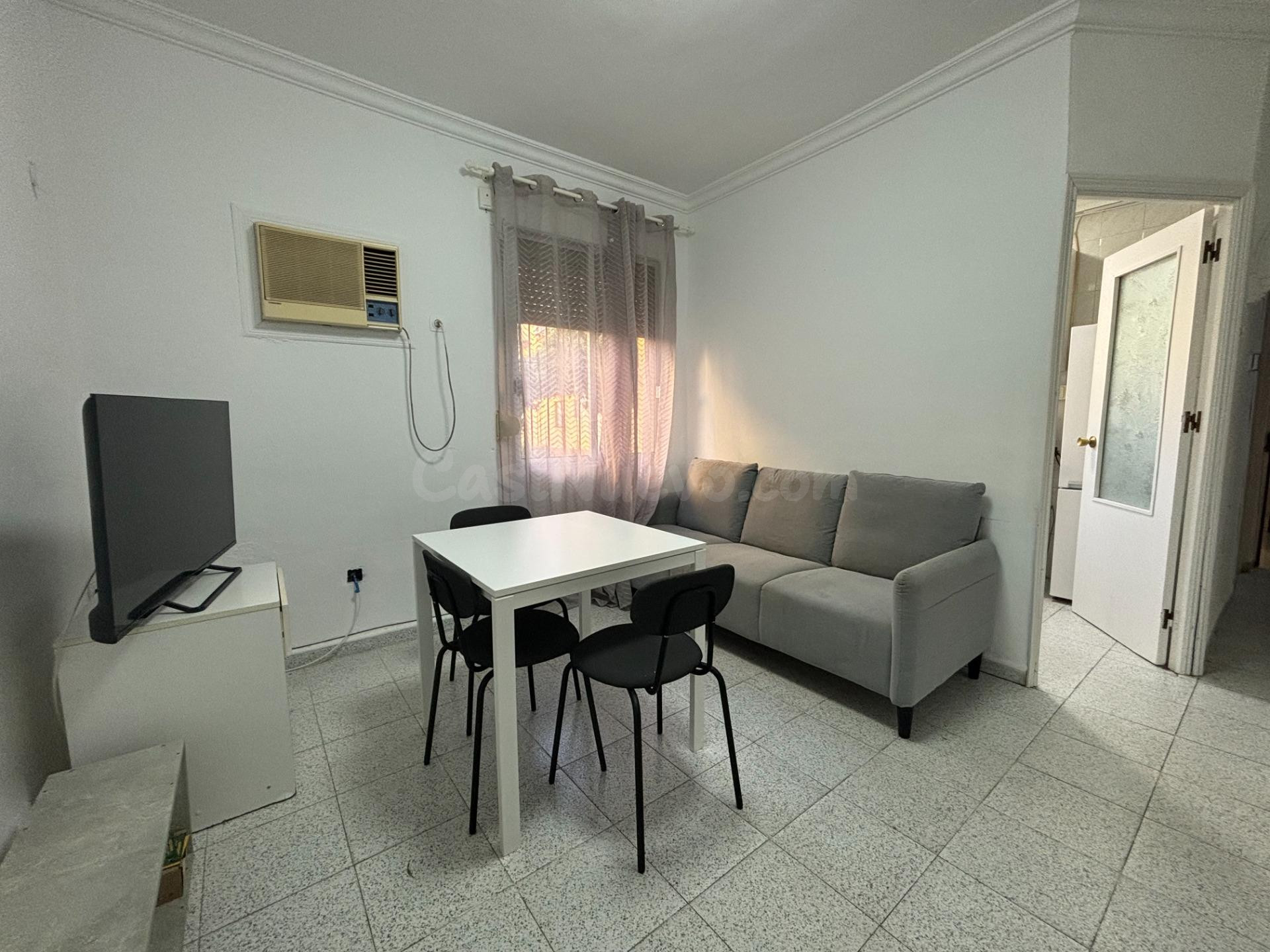 PISO EN VENTA EN MACARENA - foto 2