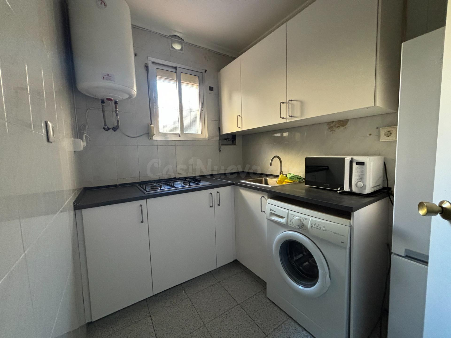 PISO EN VENTA EN MACARENA - foto 4
