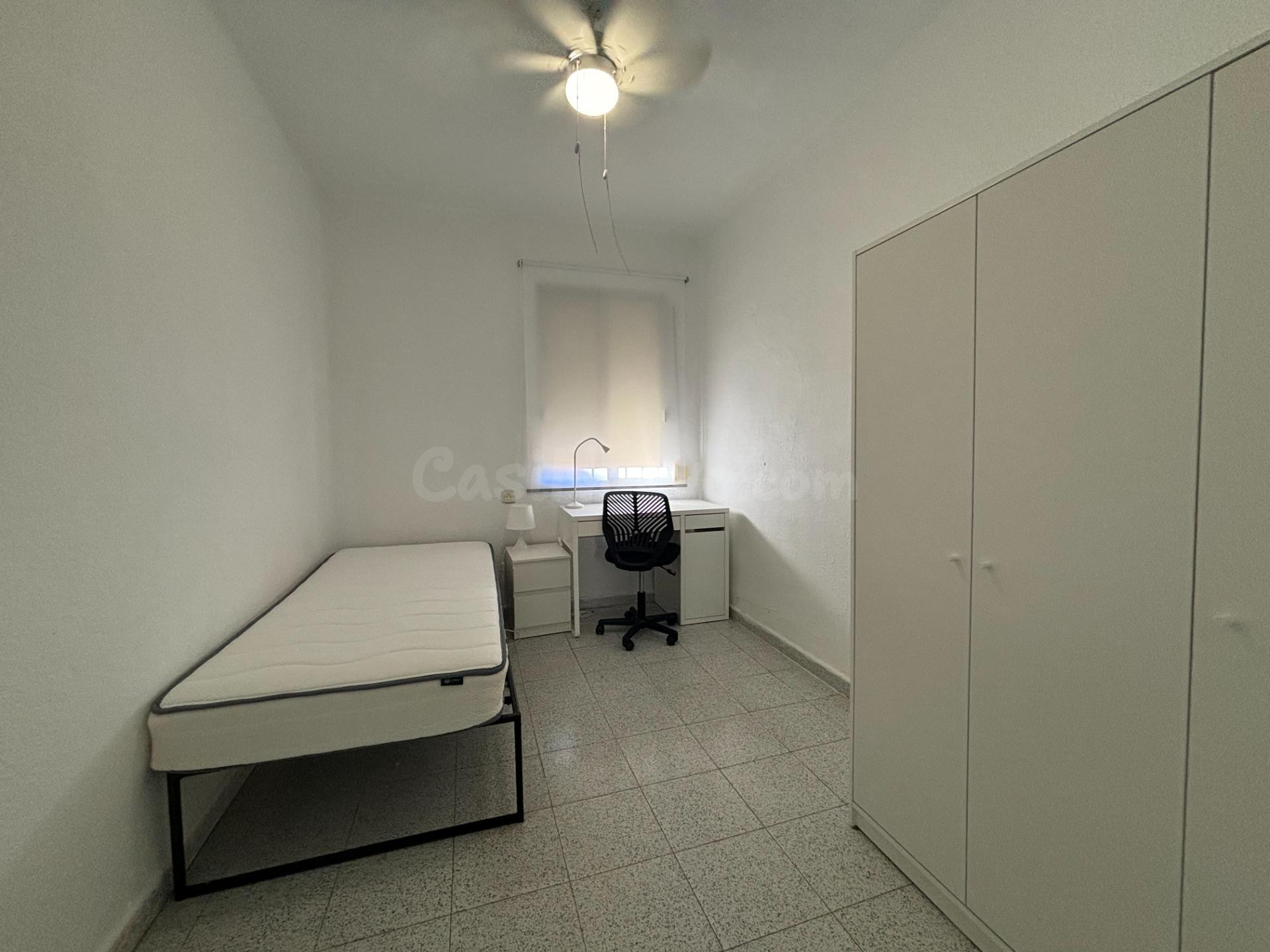 PISO EN VENTA EN MACARENA - foto 5