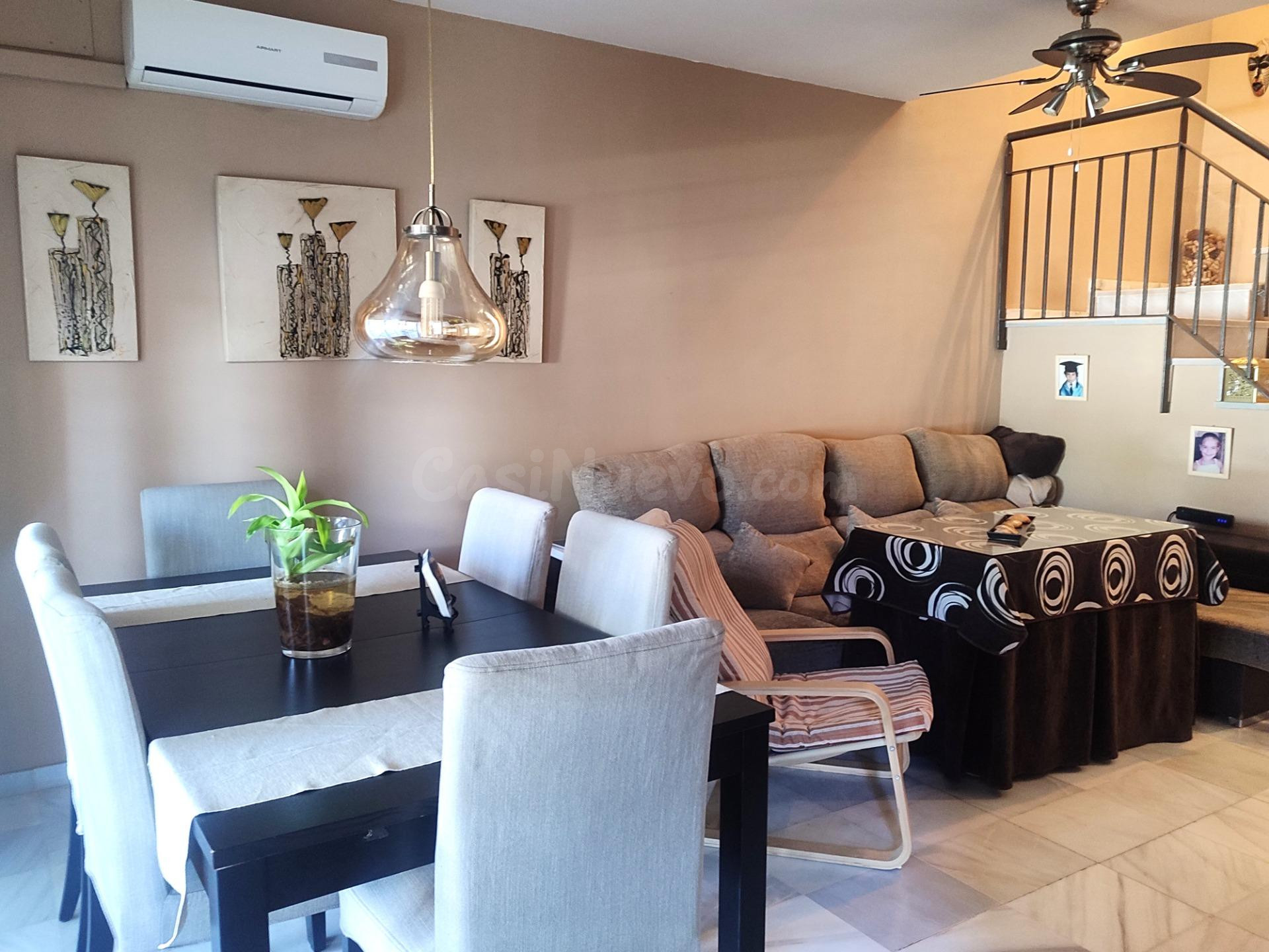 CASA UNIFAMILIAR COMPLETAMENTE REFORMADA CON JARDIN Y PISCIN - foto 5