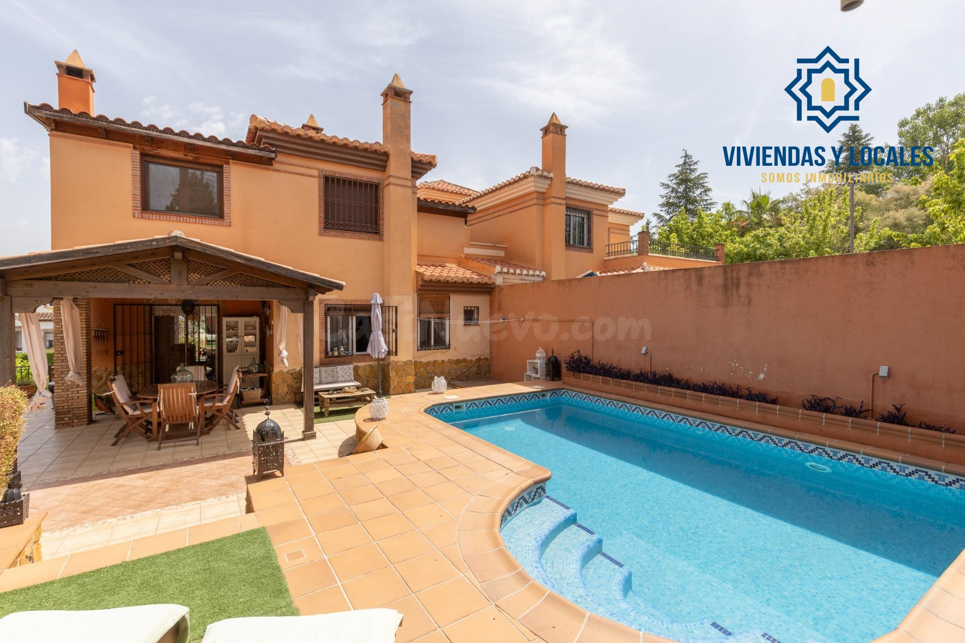 Exclusiva vivienda premium en La Zubia - foto 2