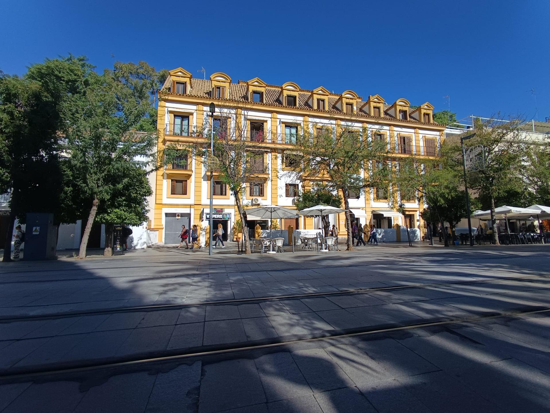 PARKING COMPLETO EN VENTA EN CALLE SAN FERNANDO PARA 5 COCHE - foto 3