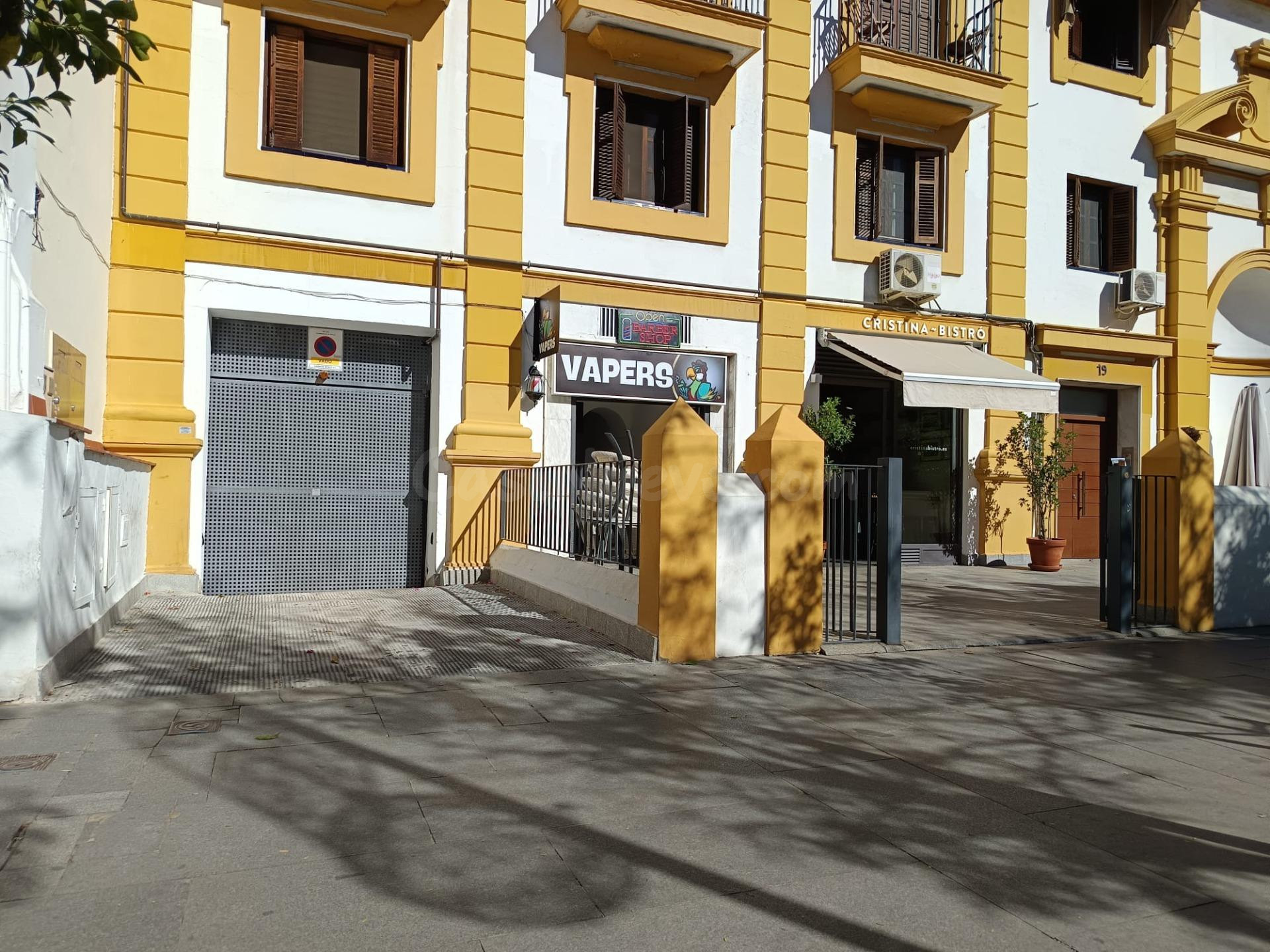 PARKING COMPLETO EN VENTA EN CALLE SAN FERNANDO PARA 5 COCHE - foto 4