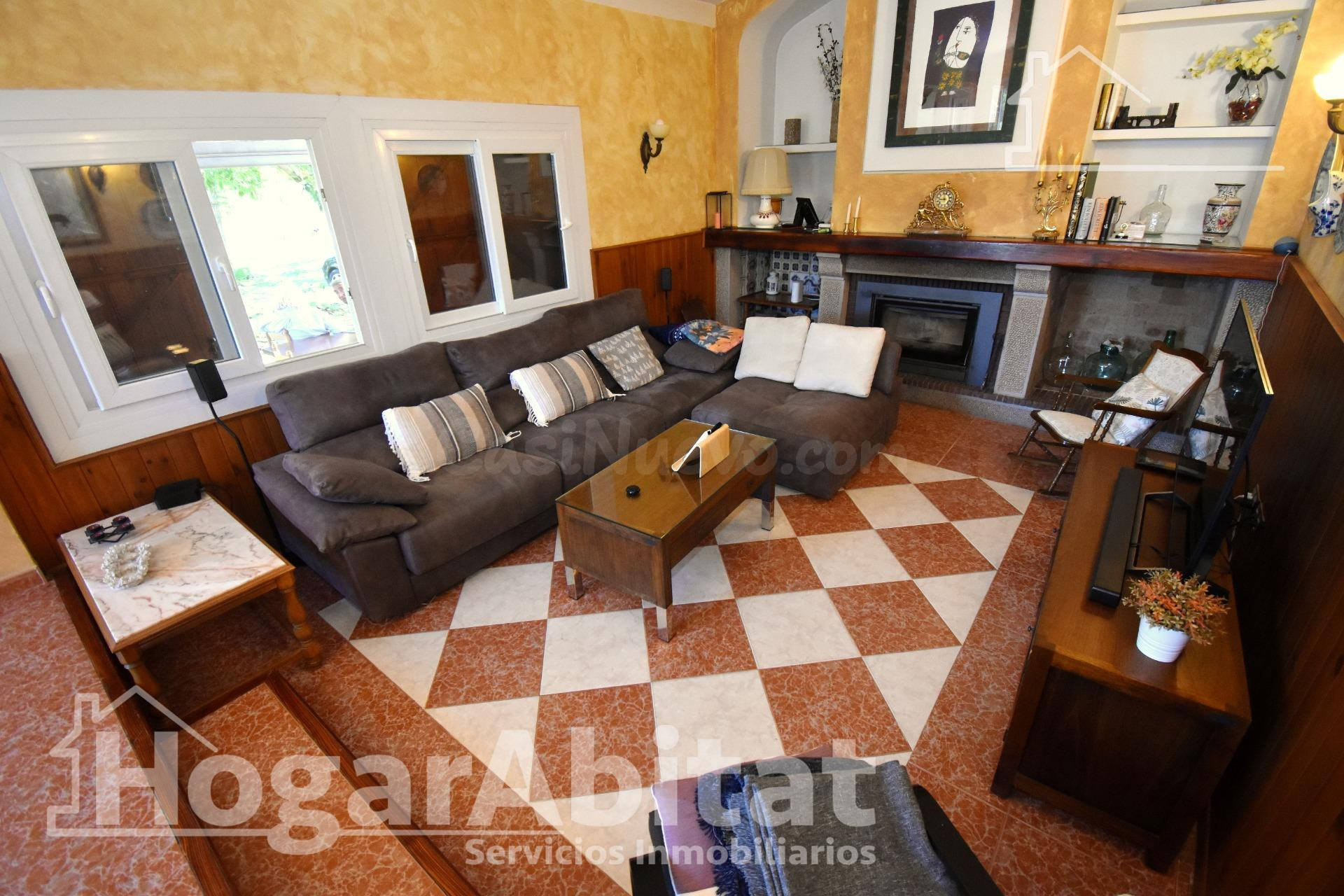CHALET AMPLIO Y REFORMADO CON PISCINA, GARAJE Y PARCELA RÚST - foto 5