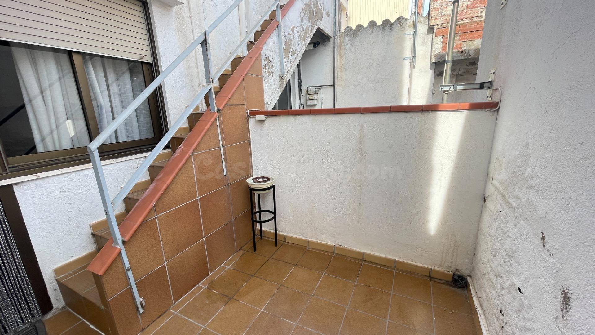 FINCA DE 2 VECINOS. ENTRADA INDEPENDIENTE. TERRAZA DE 50M2. - foto 5