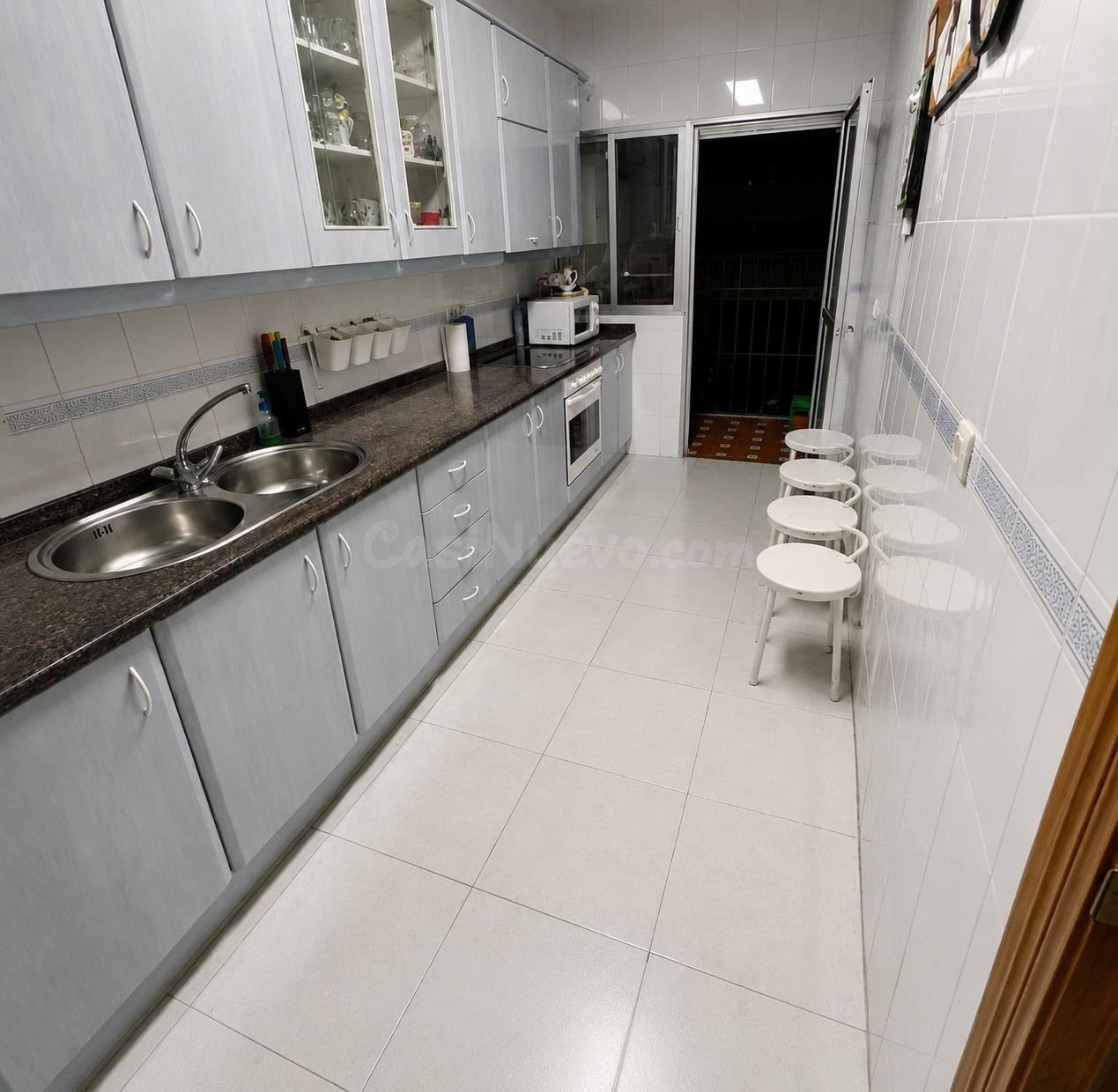 ESPECTACULAR CASA PAREADA EN SAN JOSÉ DE LA RINCONADA – A UN - foto 2