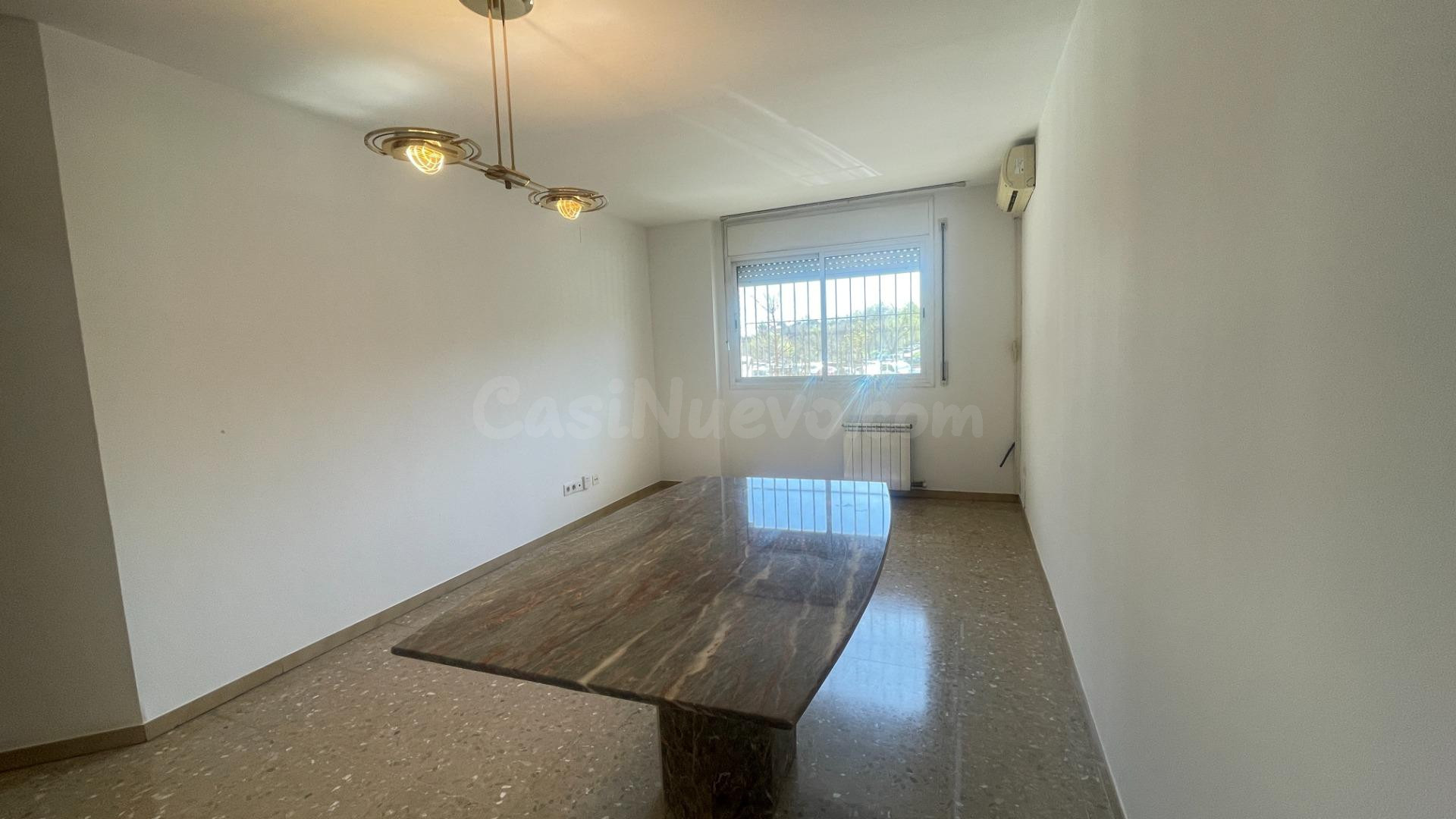 PLANTA BAJA, PARA ENTRAR A VIVIR. LUMINOSA. A 15' DEL CENTRO - foto 4