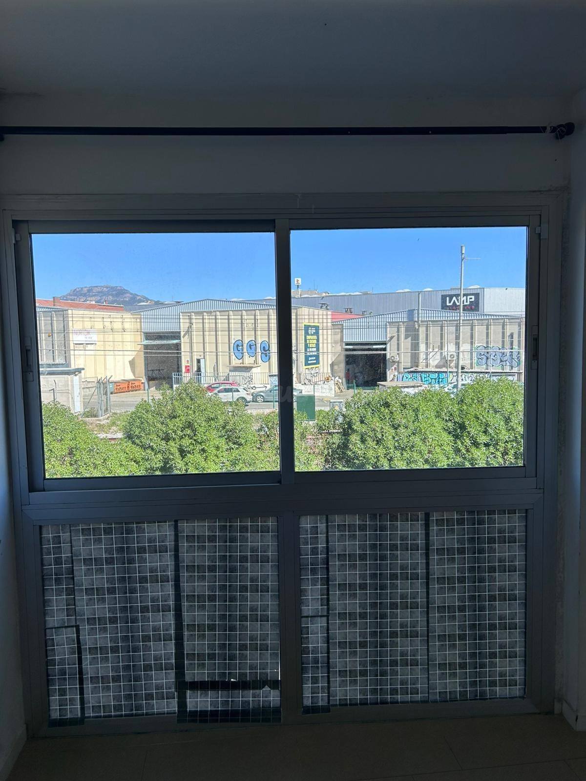 PISO DE UNA HABITACIÓN EN EL PASSEIG 22 DE JULIOL - foto 3