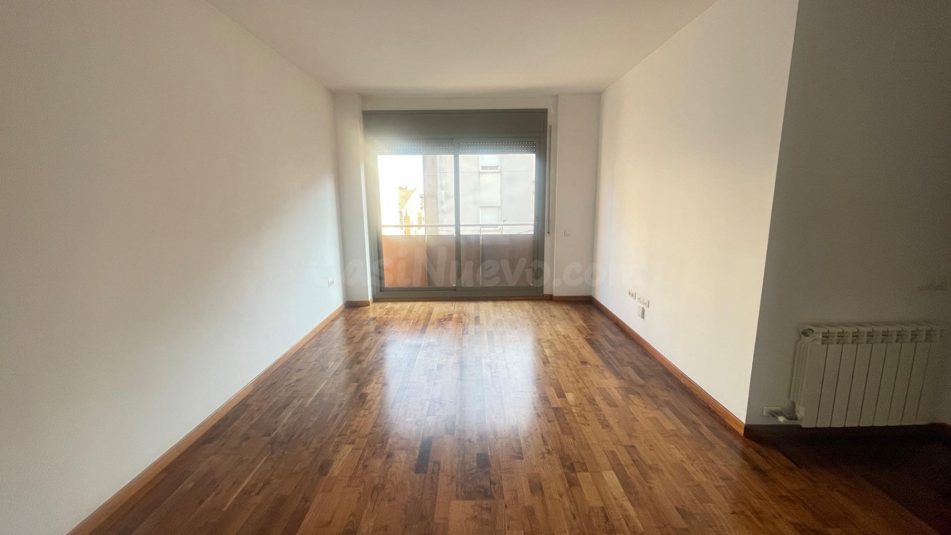 EXCELENTE PISO CON PARQUING INCLUIDO. CANTONERO, LUMINOSO. O - foto 4