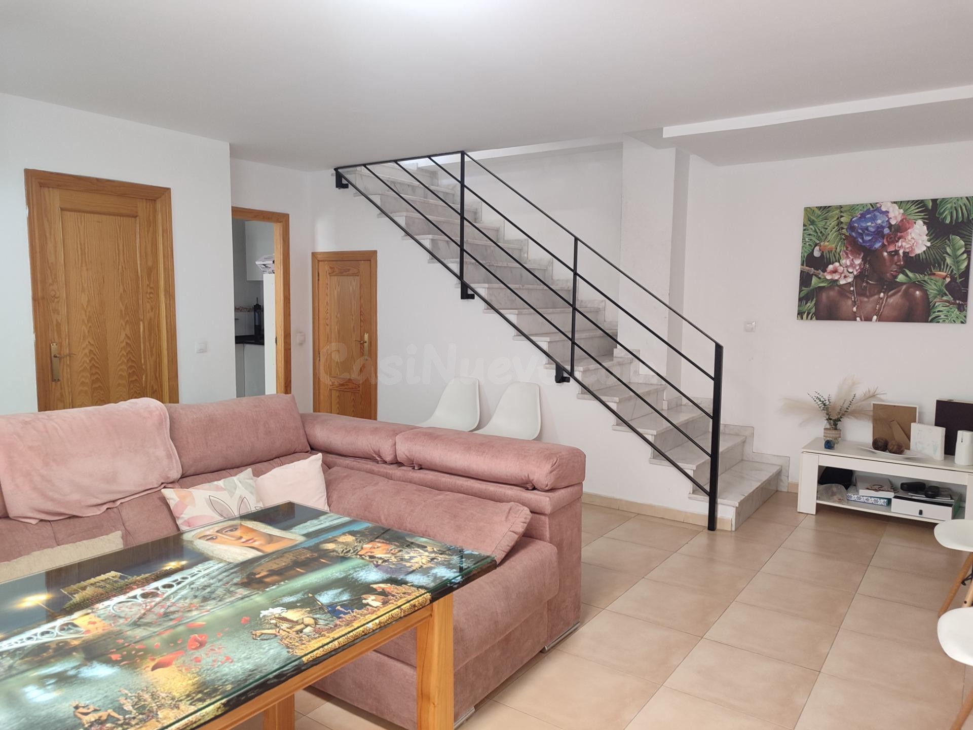 Vivienda unifamiliar de 3 dormitorios con plaza de garaje - foto 2