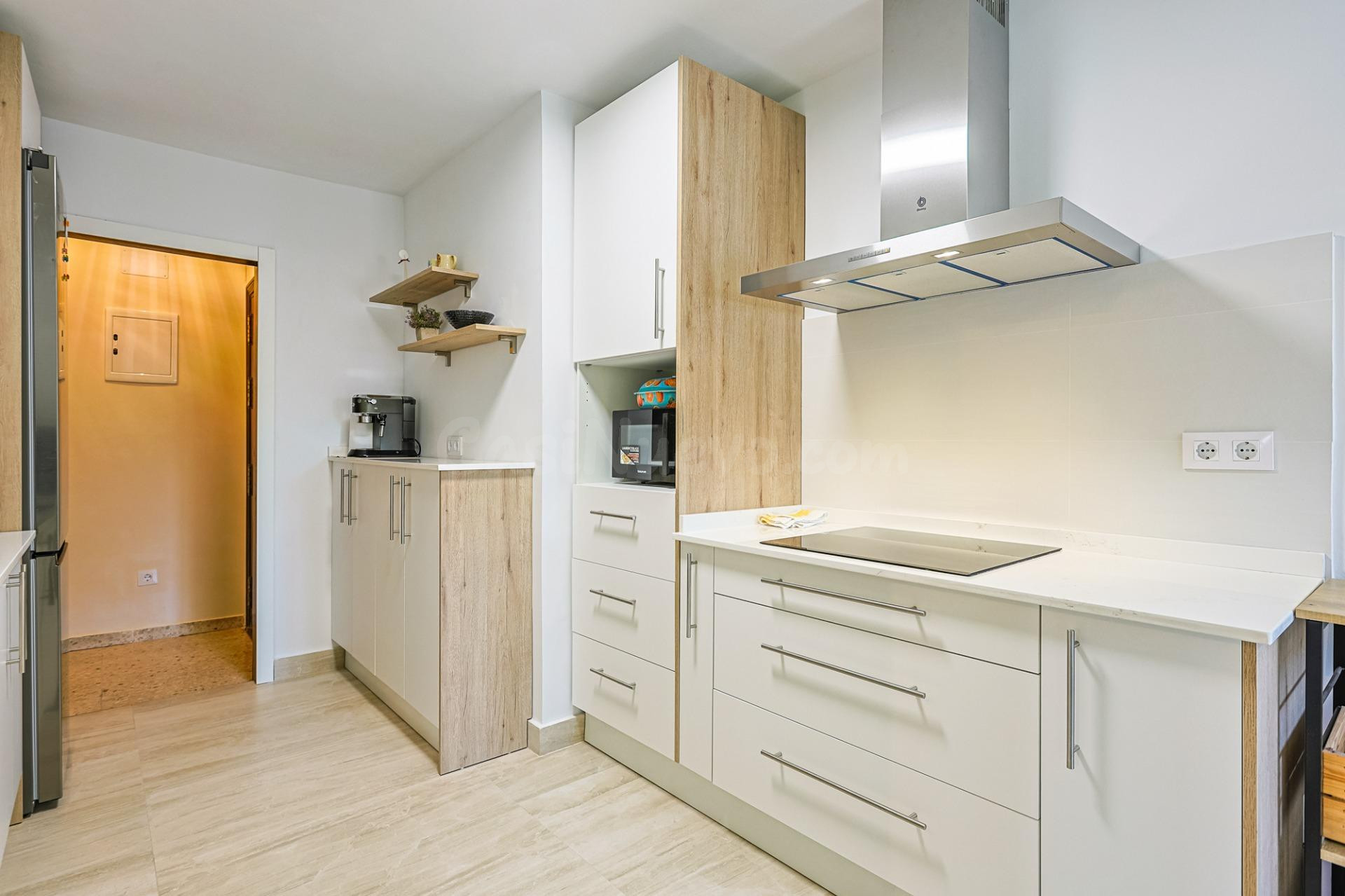 BARRIADA LOS PRINCIPES ¡Listo para entrar a vivir! Piso con 