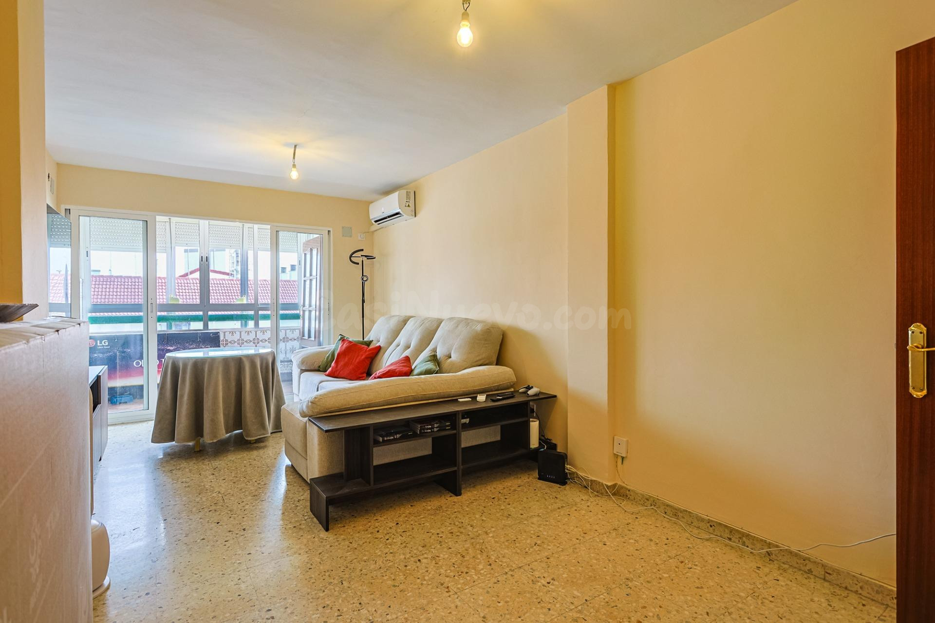 BARRIADA LOS PRINCIPES ¡Listo para entrar a vivir! Piso con  - foto 3