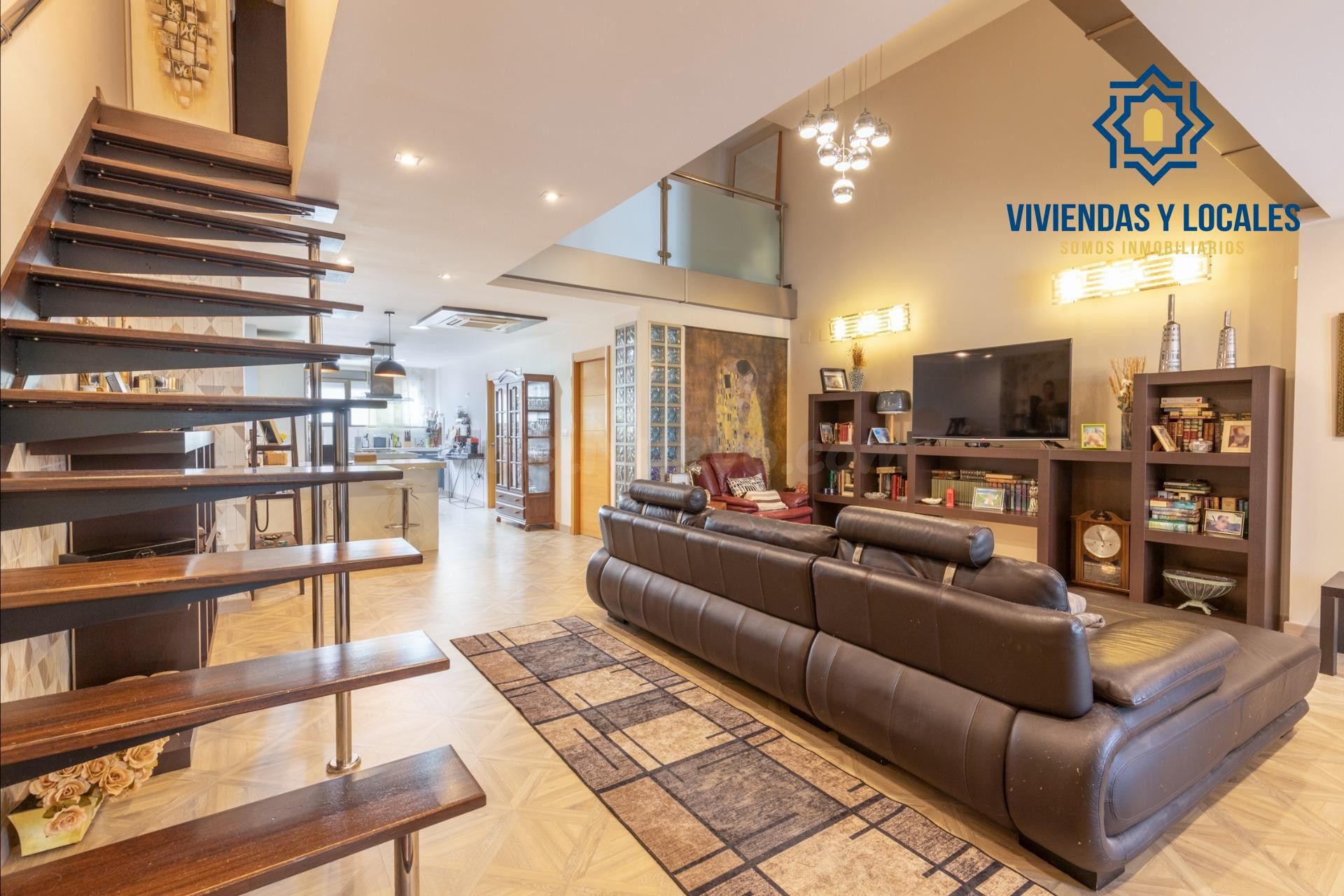 Exclusivo dúplex tipo loft de 225 m2 con apartamento indepen - foto 5