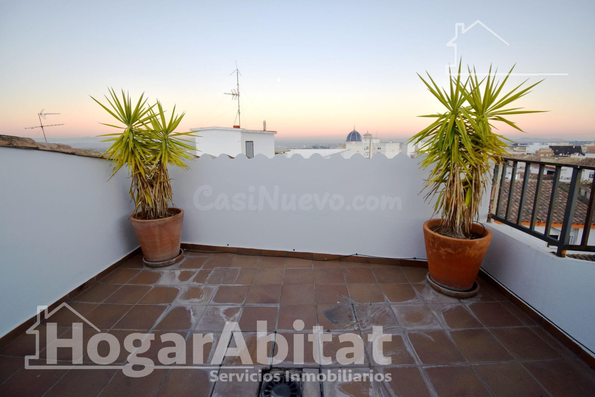 PRECIOSO ADOSADO SEMINUEVO Y REFORMADO CON GARAJE Y 2 TERRAZ - foto 4