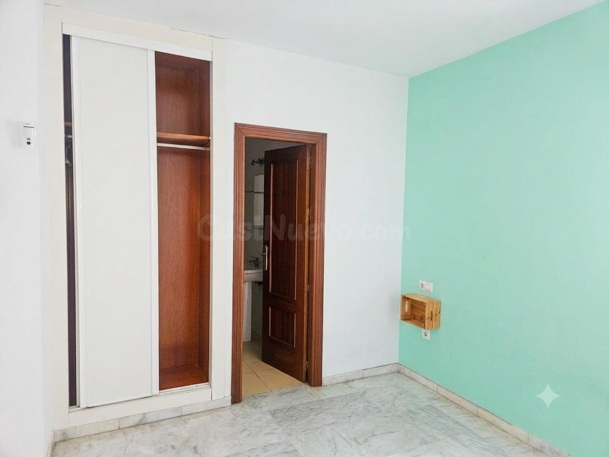 ¡GRAN OPORTUNIDAD EN CERRO AMATE! Piso con Garaje, Trastero  - foto 2