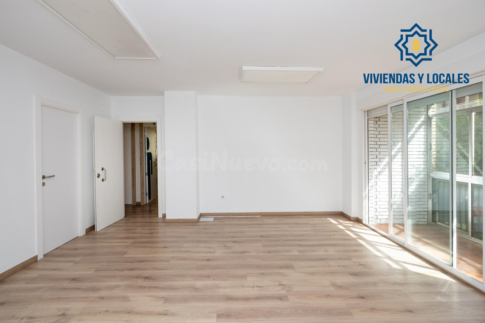 GRAN PISO EN CAMINO DE RONDA JUNTO A CALLE RECOGIDAS CON 212 - foto 2