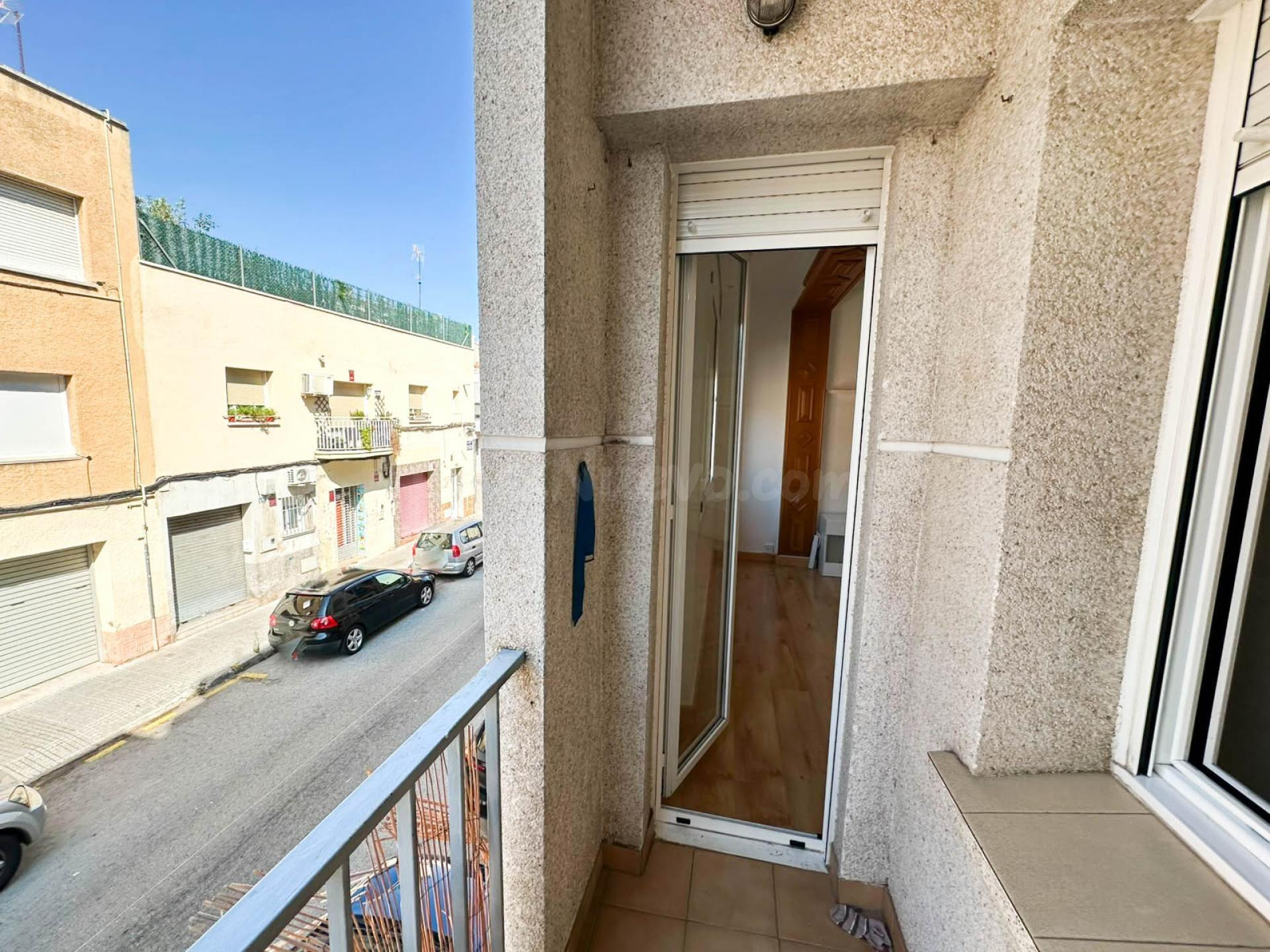 AMPLIO PISO DE 4 habitaciones CON BALCÓN, PARA ENTRAR A VIVI - foto 5