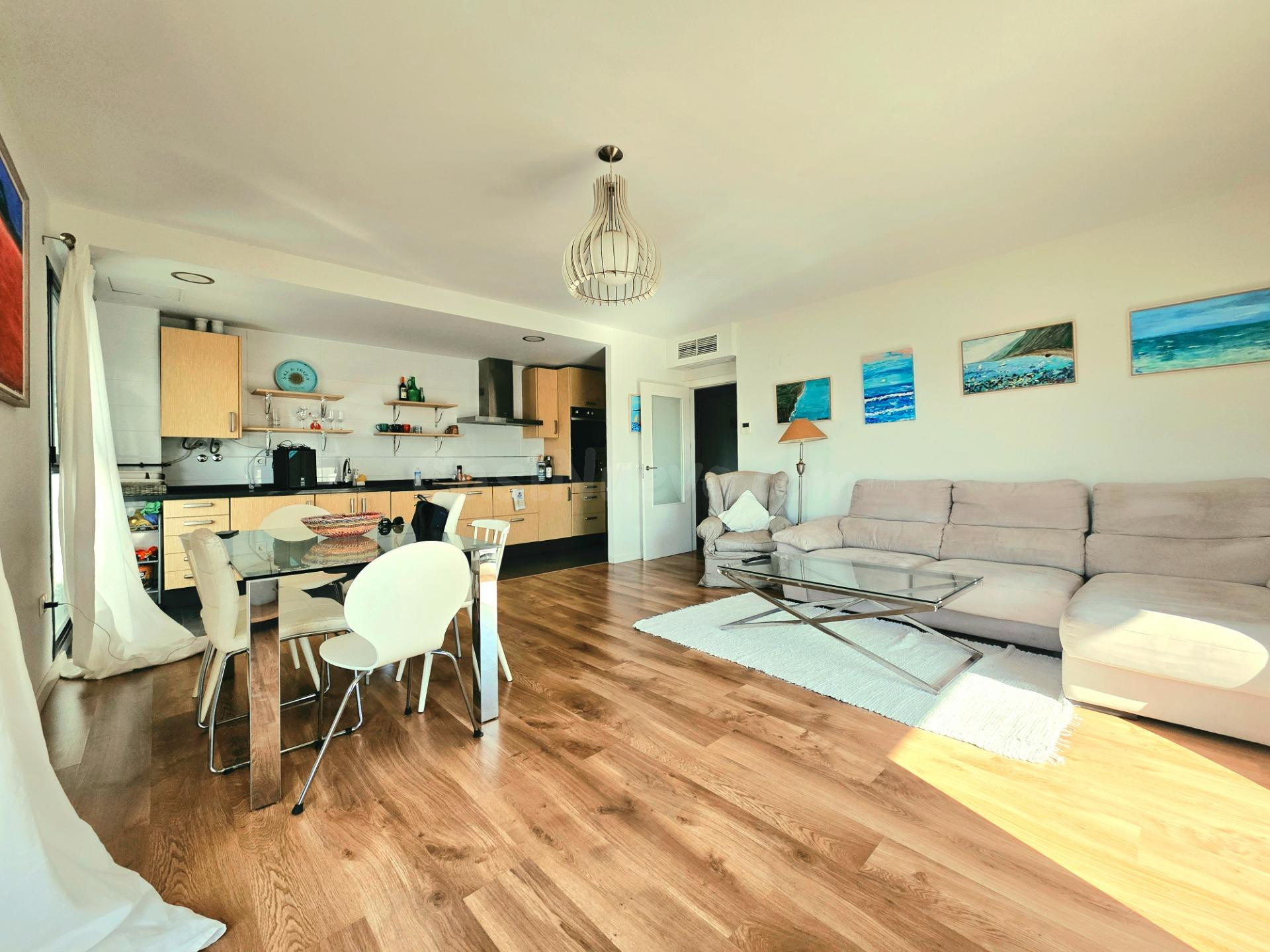 ☀️ ¡Luz, Espacio y Exclusividad! Espectacular Vivienda Semin