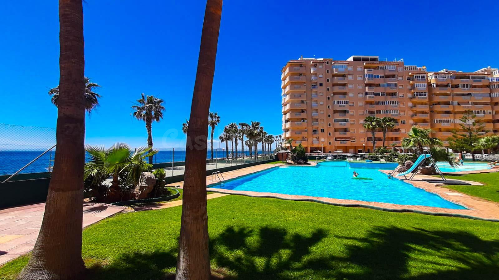 Apartamento totalmente reformado junto al mar, en la mejor z