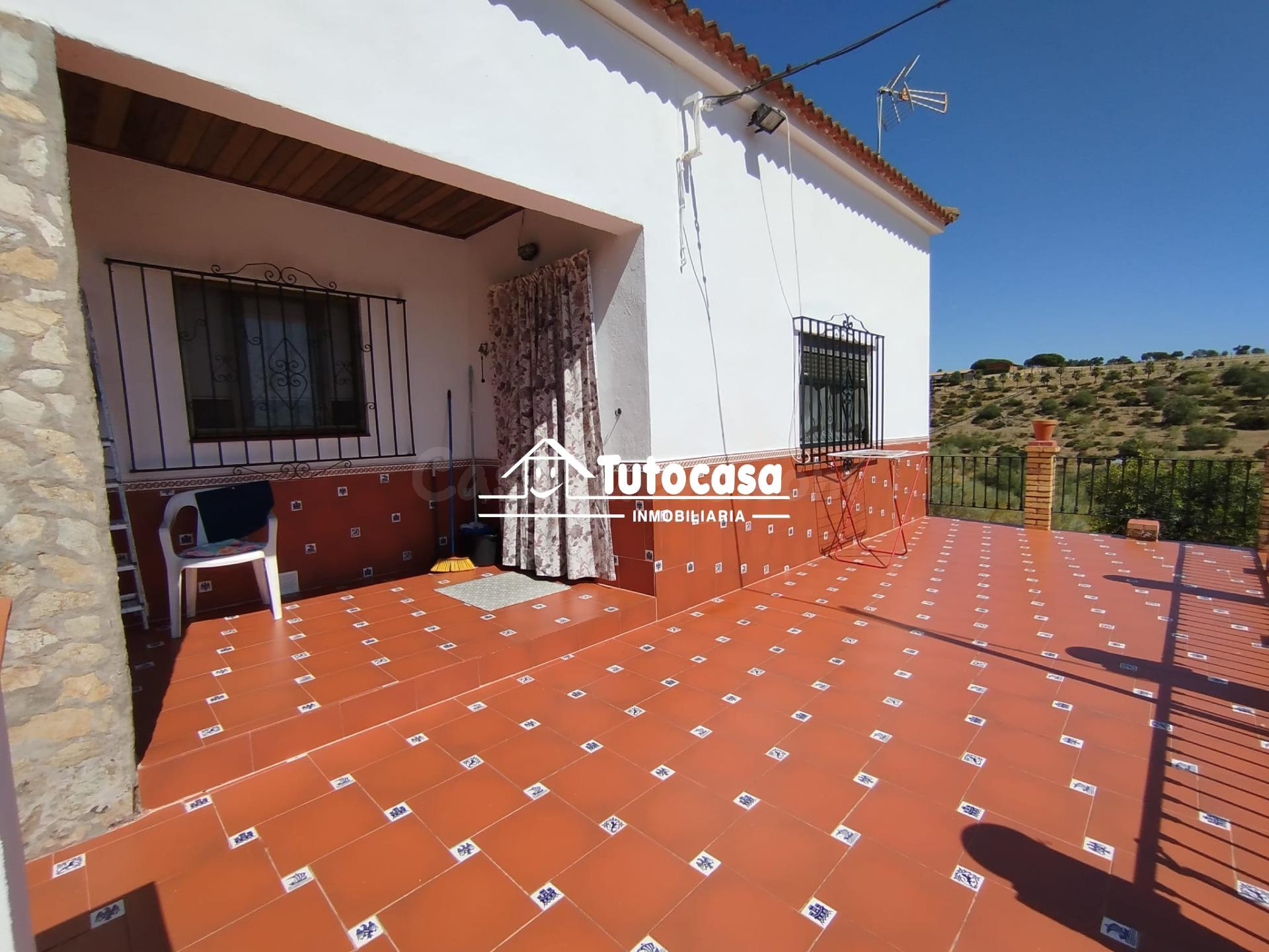 Chalet independiente de 3 hab. con parcela y vistas a la nat - foto 3